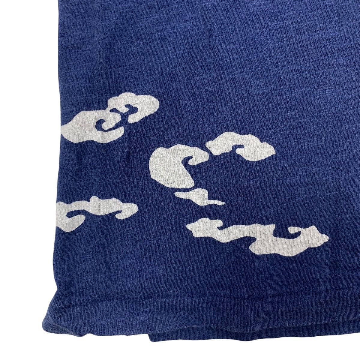 Uniqlo UNIQLO x HOKUSAI BLUE Japan Traditional Heron Bird Tee Shirt Size L / US 10 / IT 46 - 4 Thumbnail
