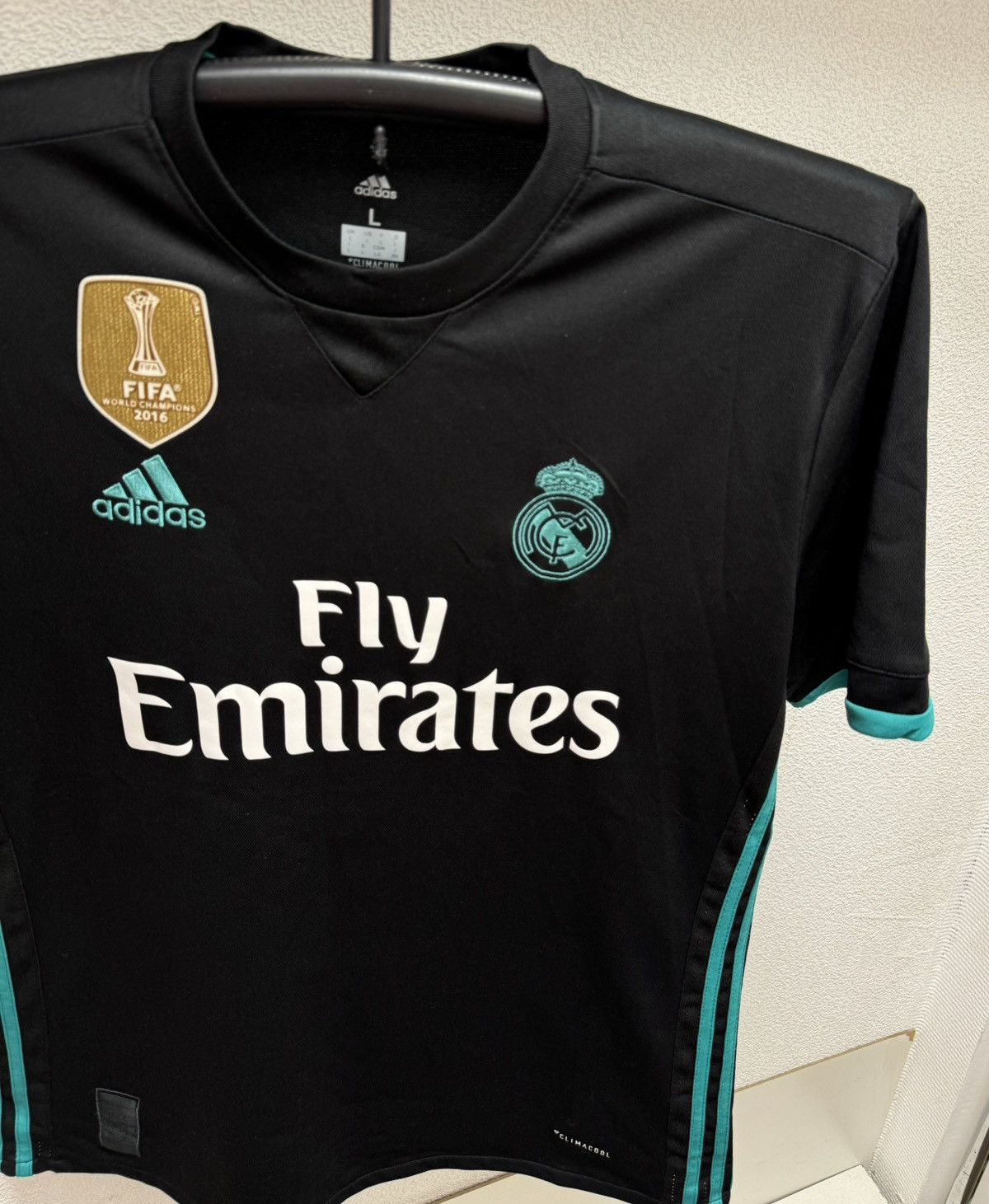 Adidas Real Madrid adidas black soccer jersey LFP L ( benzema) Size US L / EU 52-54 / 3 - 5 Thumbnail