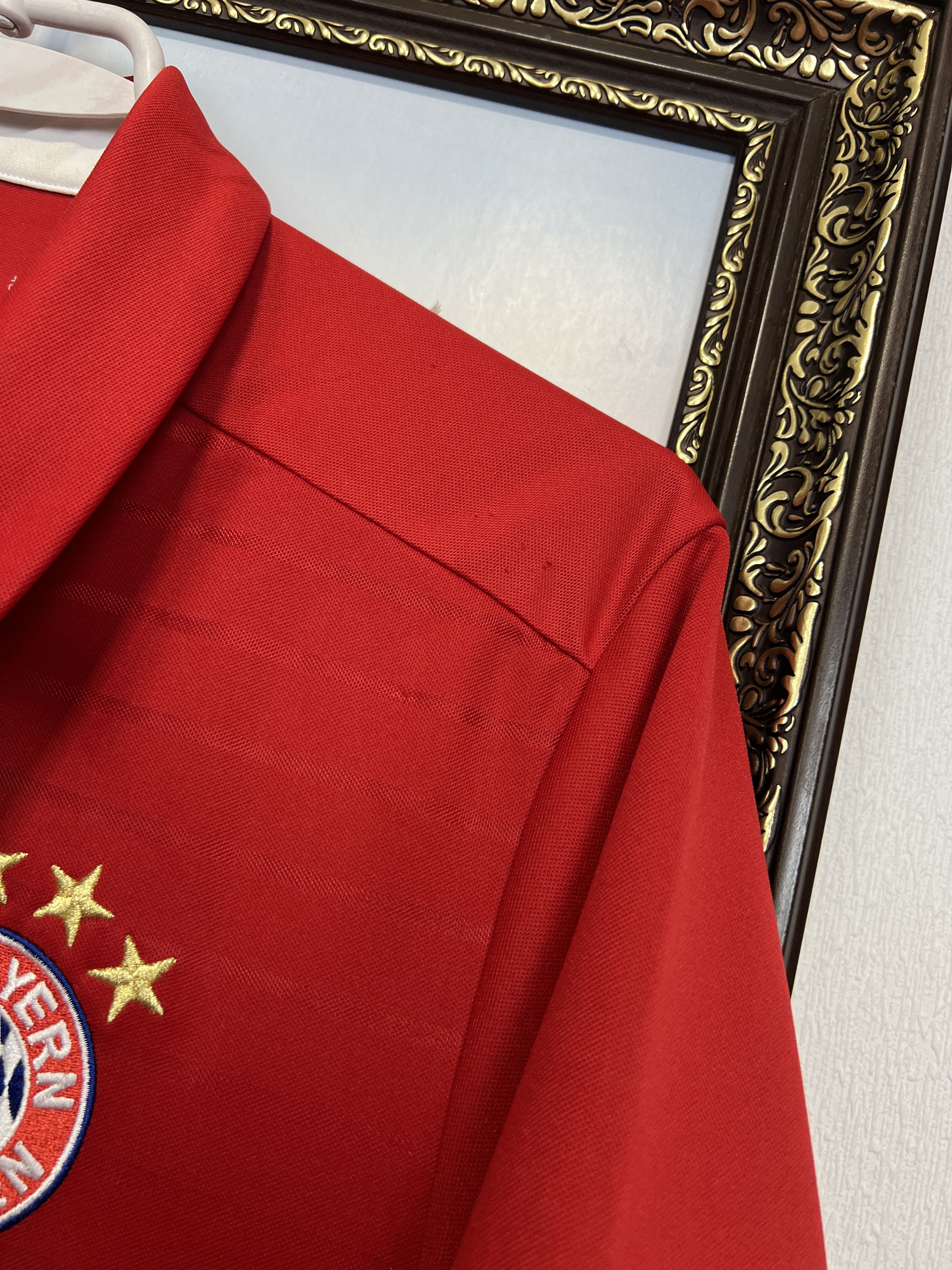 Adidas Bayern Munich Home football shirt Soccer #6 Thiago Jersey Size US M / EU 48-50 / 2 - 5 Thumbnail
