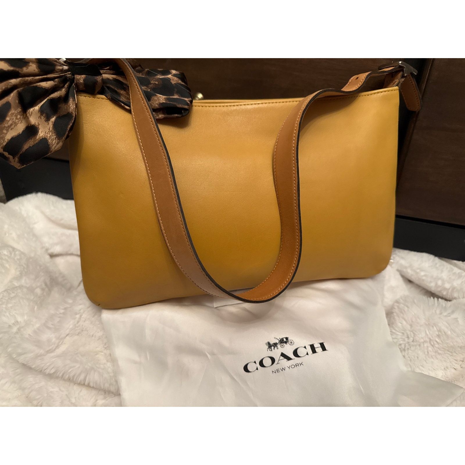 Coach Coach Compact Zip Shoulder Bag Tan Brown Size ONE SIZE - 6 Thumbnail