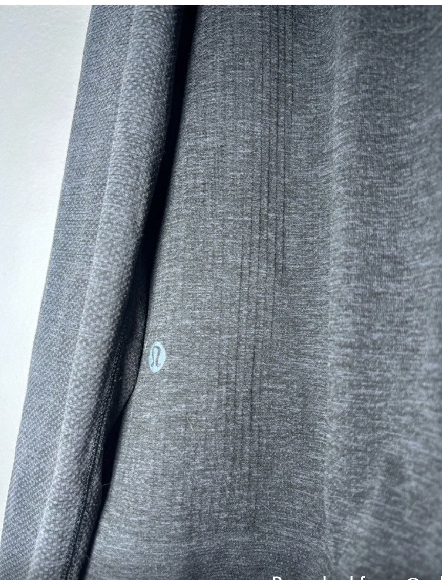 Lululemon Lululemon Metal Vent 1/2 zip Size US L / EU 52-54 / 3 - 5 Thumbnail