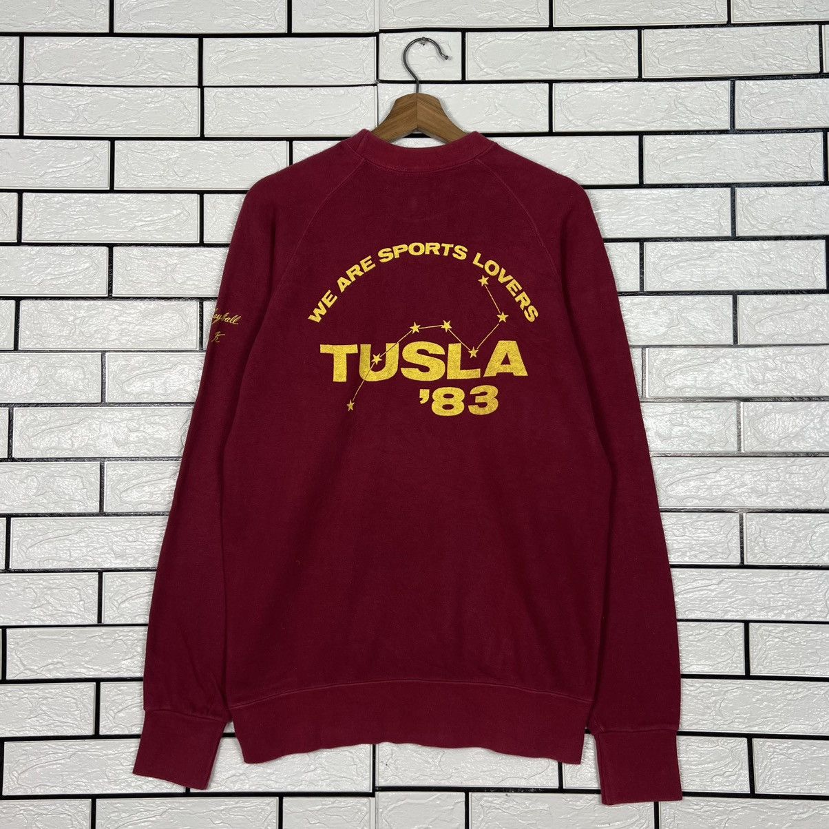 Vintage 1983 TUSLA Big Logo Volleball Crewneck Sweatshirt #4002-C182 Size US S / EU 44-46 / 1 - 1 Thumbnail