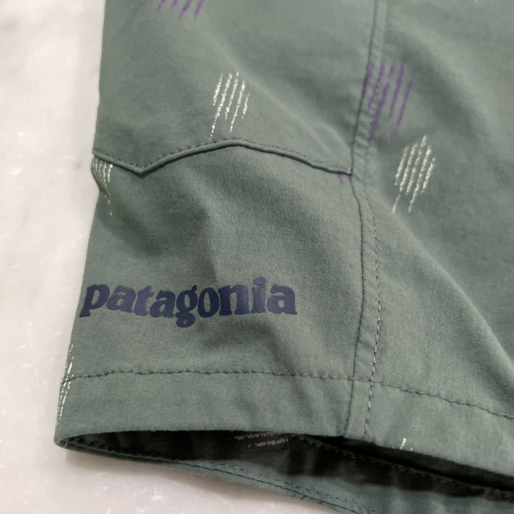Patagonia Patagonia Women's Bermuda Shorts 6 Green Geometric Pockets Stretch Adjustable Size 28" / US 6 / IT 42 - 5 Thumbnail