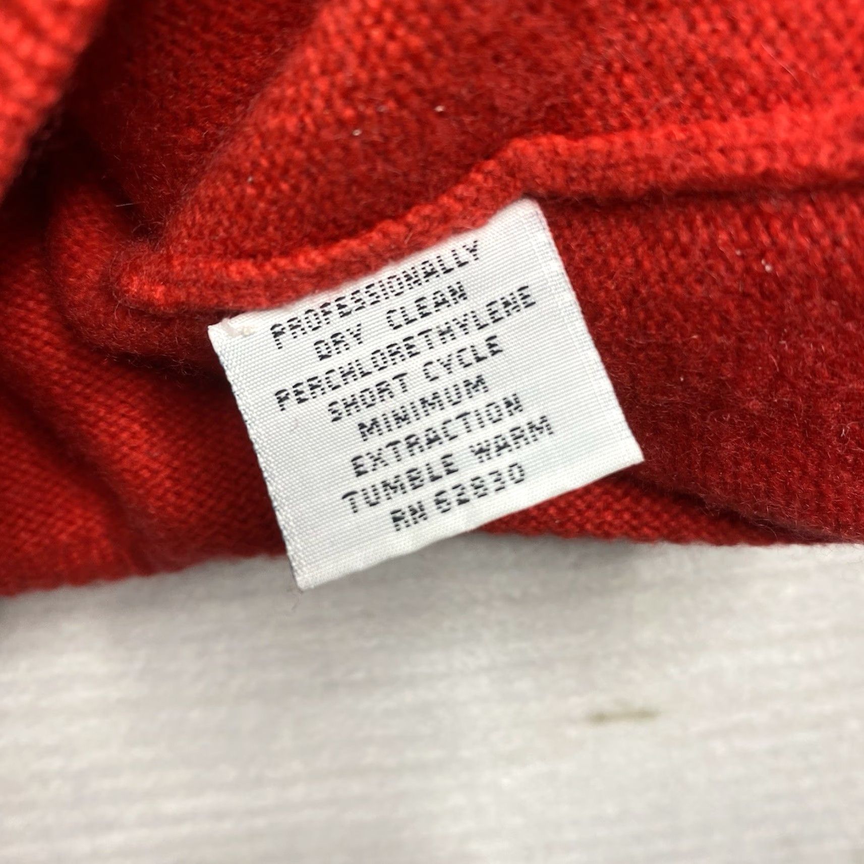 Lands' End VINTAGE Lands' End Sweater Mens L Red Cashmere Wool V Neck Pullover Classic 90s Y2K Mens Size US L / EU 52-54 / 3 - 7 Thumbnail