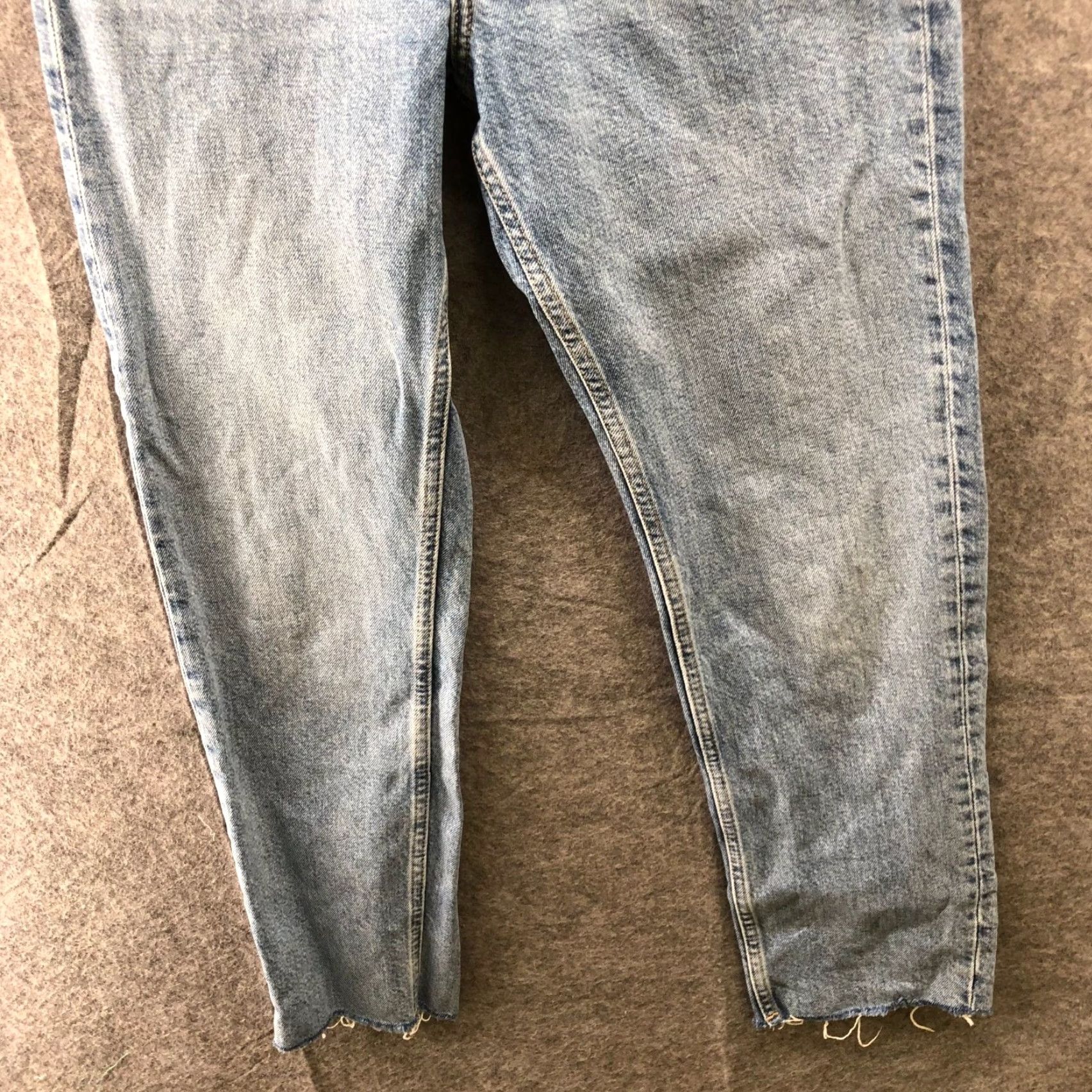 Zara Zara High Rise Slim Fit Ankle Jean Womens 6 Blue Light Wash Stretch Frayed Size 28" / US 6 / IT 42 - 4 Thumbnail
