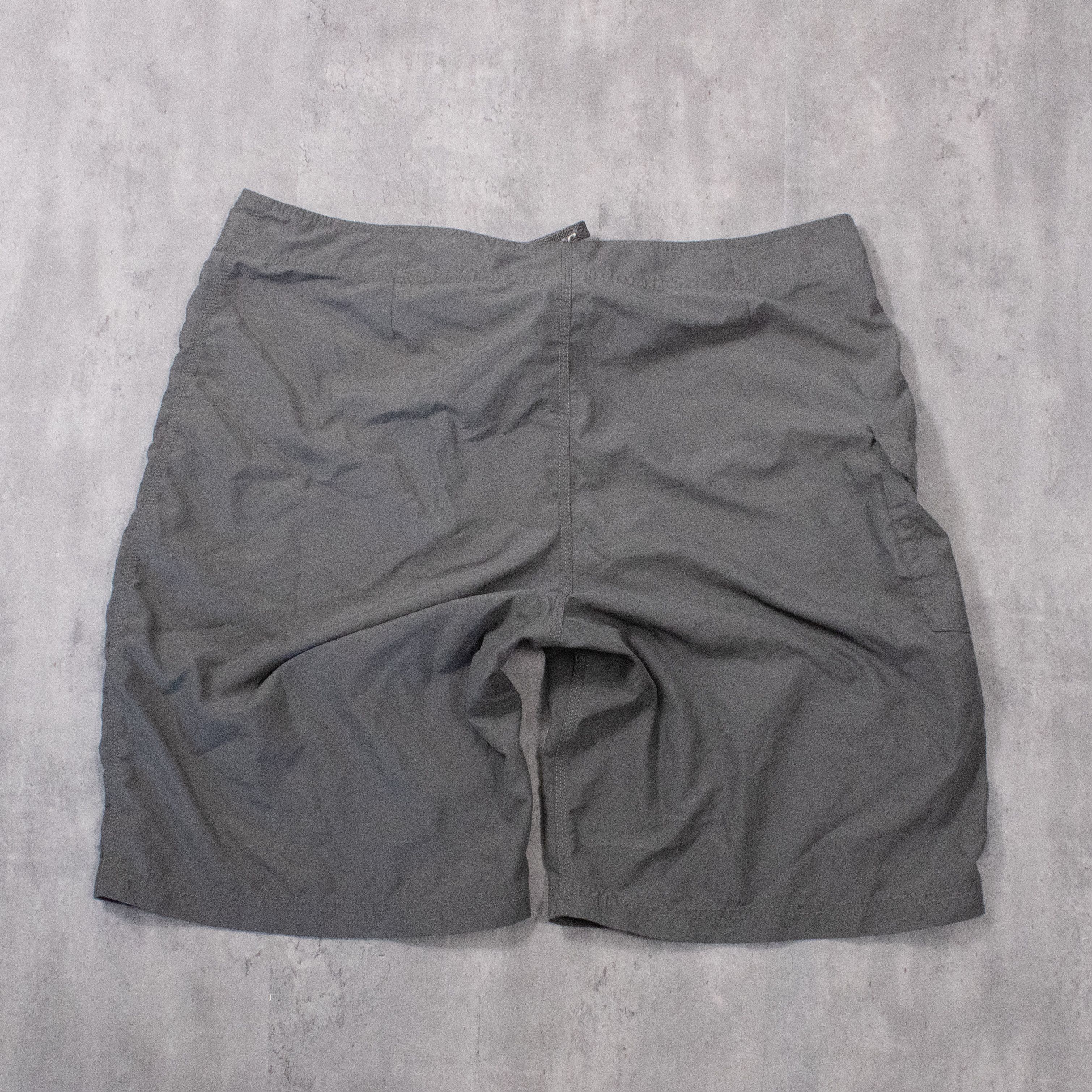 Oakley Y2K 2000's Oakley Baggy Relaxed Fit Cargo Grey Water Shorts Size US 40 / EU 56 - 7 Thumbnail