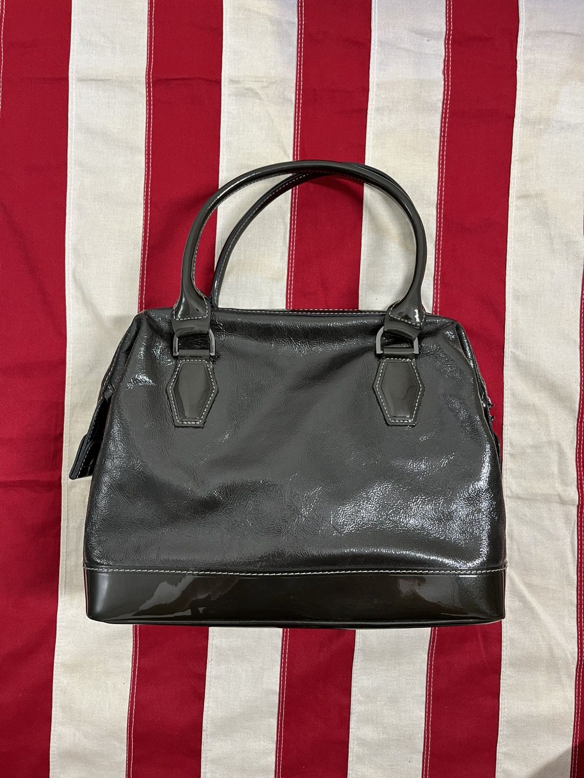 Longchamp Vintage Longchamp Black Patent Bag Size ONE SIZE - 2 Thumbnail