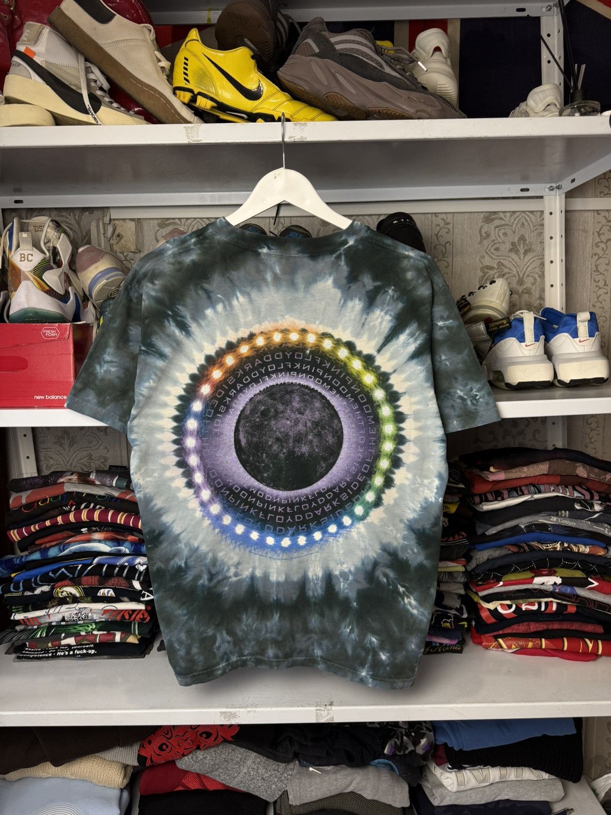 Pink Floyd Vintage Pink Floyd Dark Side of The Moon Tie Dye T shirt Size US M / EU 48-50 / 2 - 25 Thumbnail