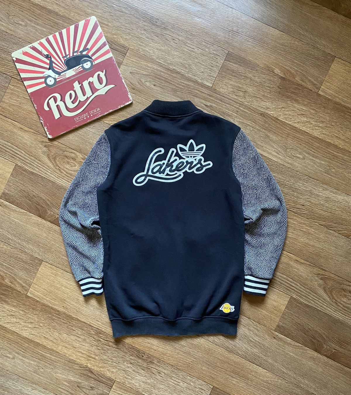 NBA Vintage Adidas L.A. Lakers NBA Patch Logo Varsity Jacket Size US S / EU 44-46 / 1 - 5 Thumbnail