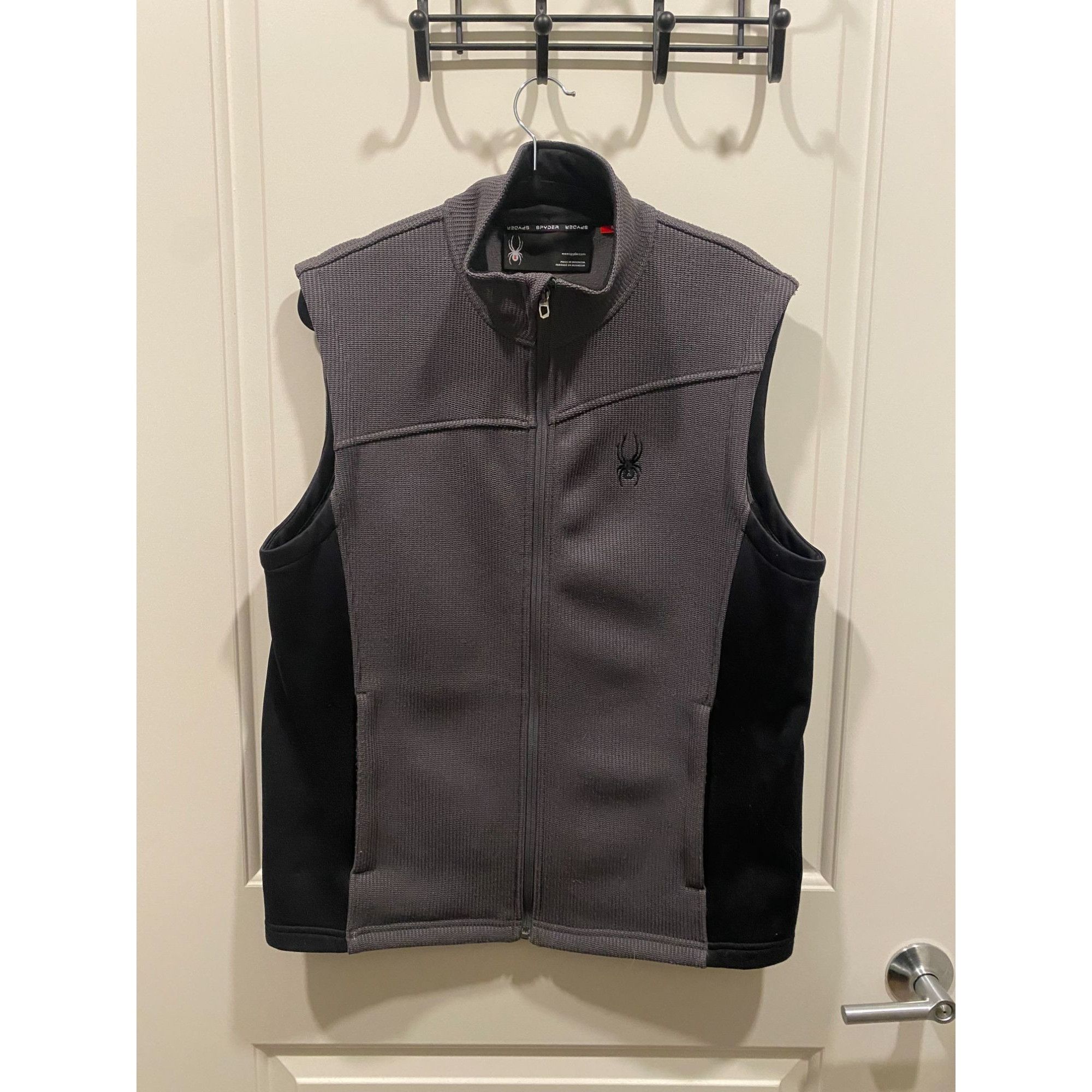 Spyder Spyder Mens Gray & Black Full-Zip Fleece Vest M/L Size US M / EU 48-50 / 2 - 2 Thumbnail