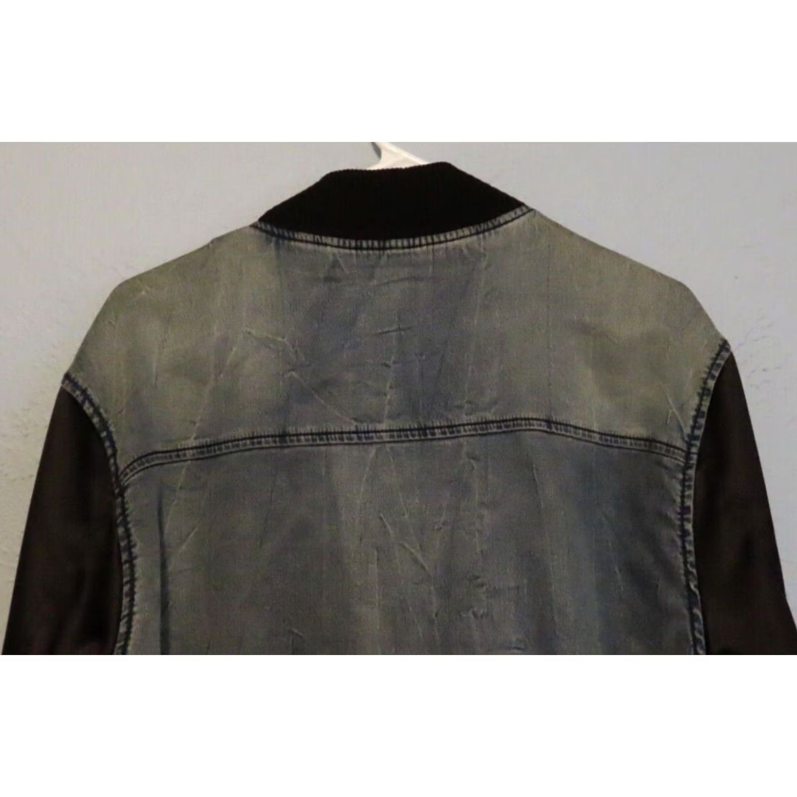 True Religion True Religion Bomber Jacket Men M Blue Denim Zip Cotton Lining All Seasons Pockets Casual Travel Regular Fit US Style Size US M / EU 48-50 / 2 - 8 Thumbnail