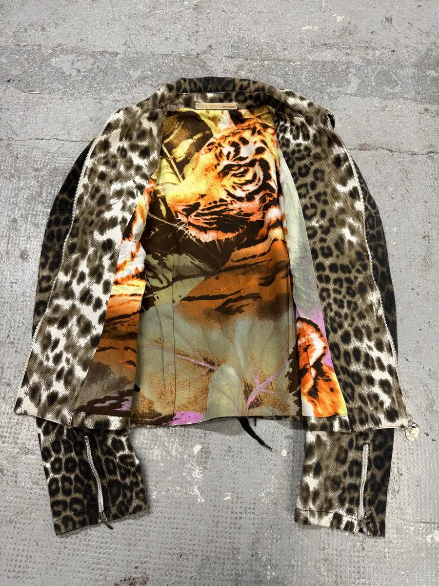 Roberto Cavalli 2000s Roberto Cavalli Leopard Print Zip Jacket Size M / US 6-8 / IT 42-44 - 2 Thumbnail