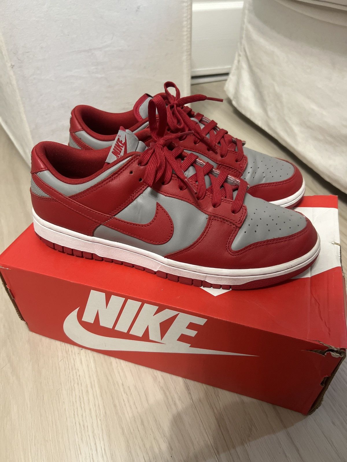 Nike Nike Dunk Low Retro Medium Grey Varsity Red UNLV Size US 11 / EU 44 - 1 Thumbnail