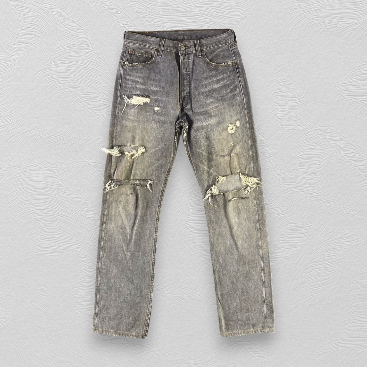 Levi's Vintage Levis 501 Jeans Faded Gray Denim KJ3369 Size US 30 / EU 46 - 1 Thumbnail