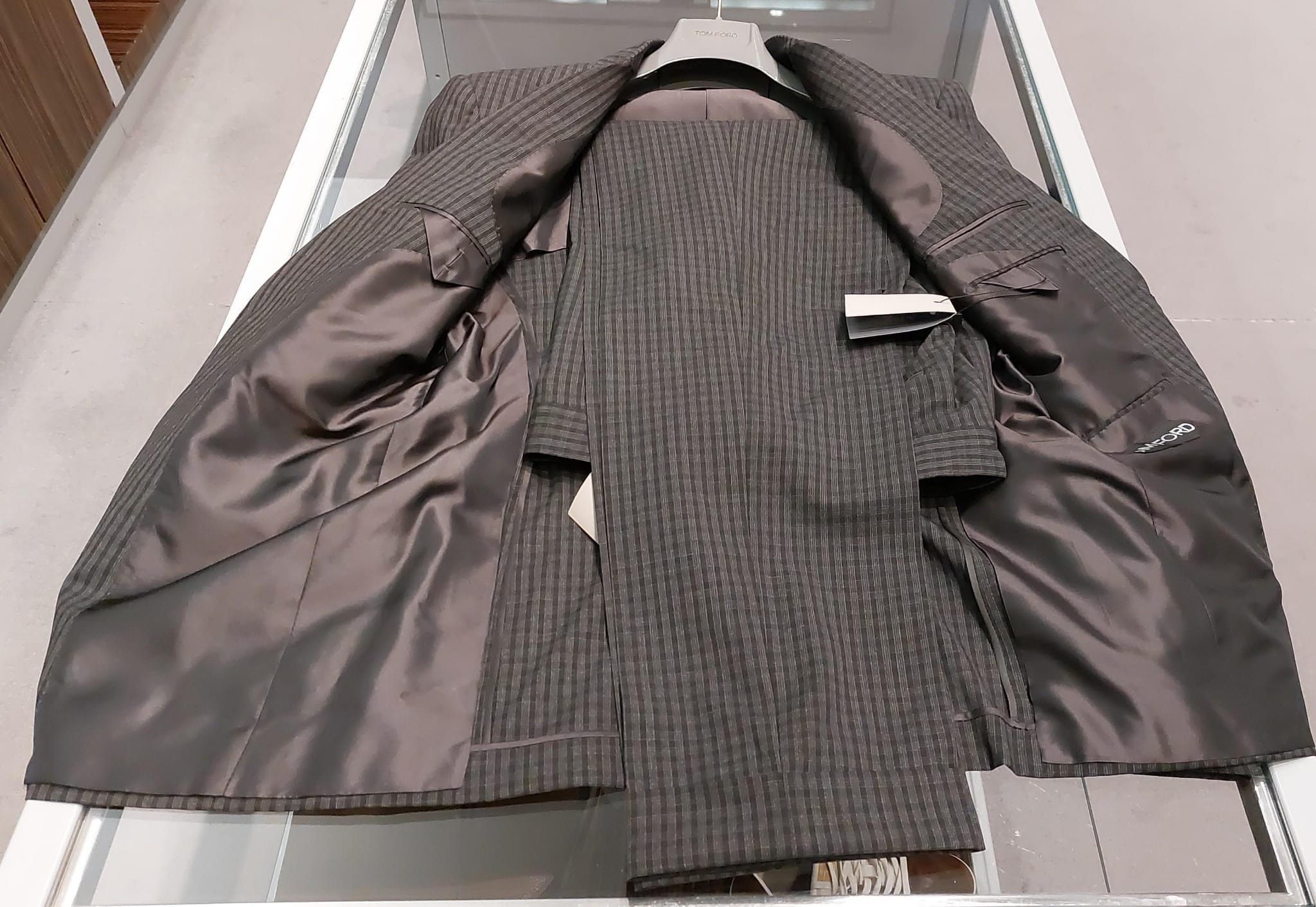 Tom Ford o1loc1c0724 Suit in Grey Size US M / EU 48-50 / 2 - 3 Thumbnail