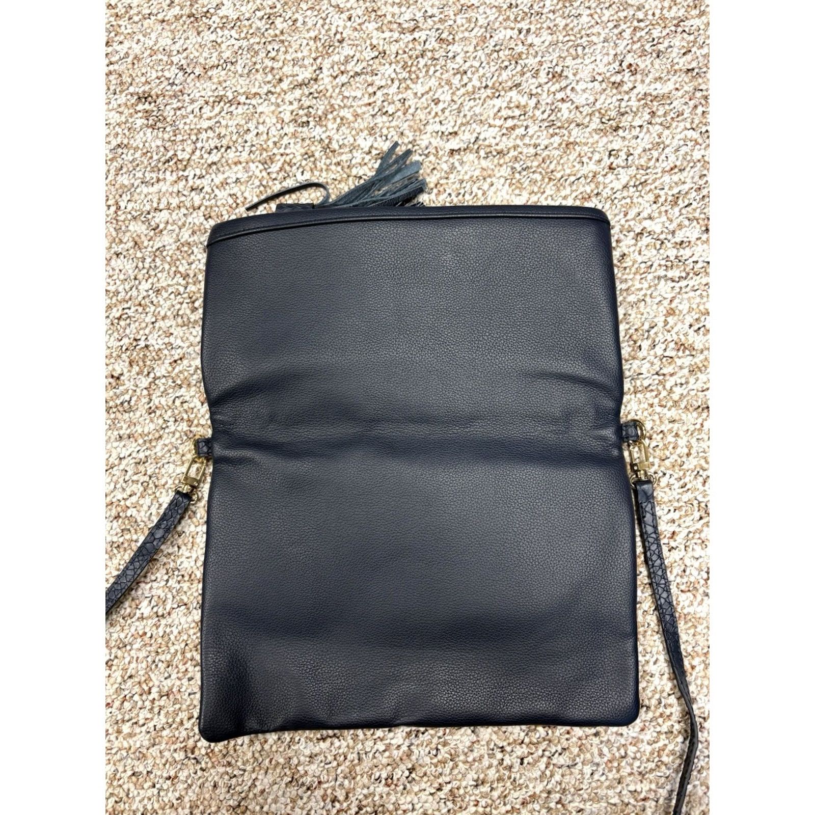 Vintage Gigi New York Navy Blue Leather Snake Alligator Scale Tassel Zipper Clutch Purse Bag Charm Cross Body Womens Medium Size ONE SIZE - 2 Thumbnail