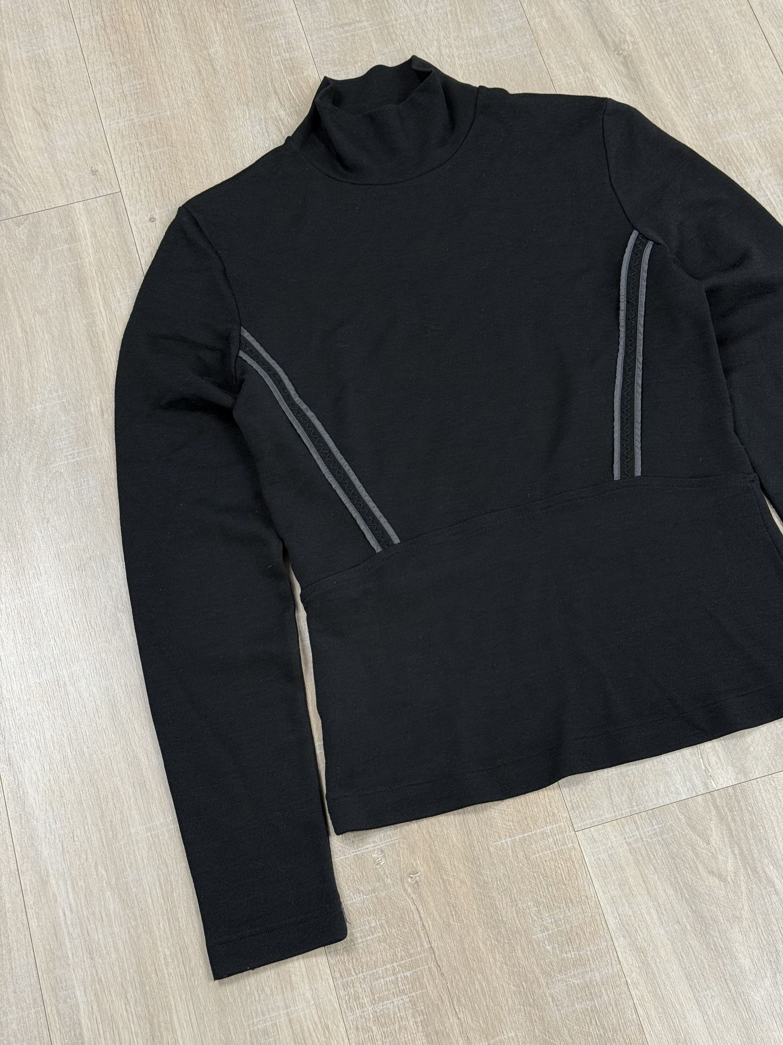 Prada Prada Virgin Wool Turtleneck Sweater Black Size L / US 10 / IT 46 - 2 Thumbnail