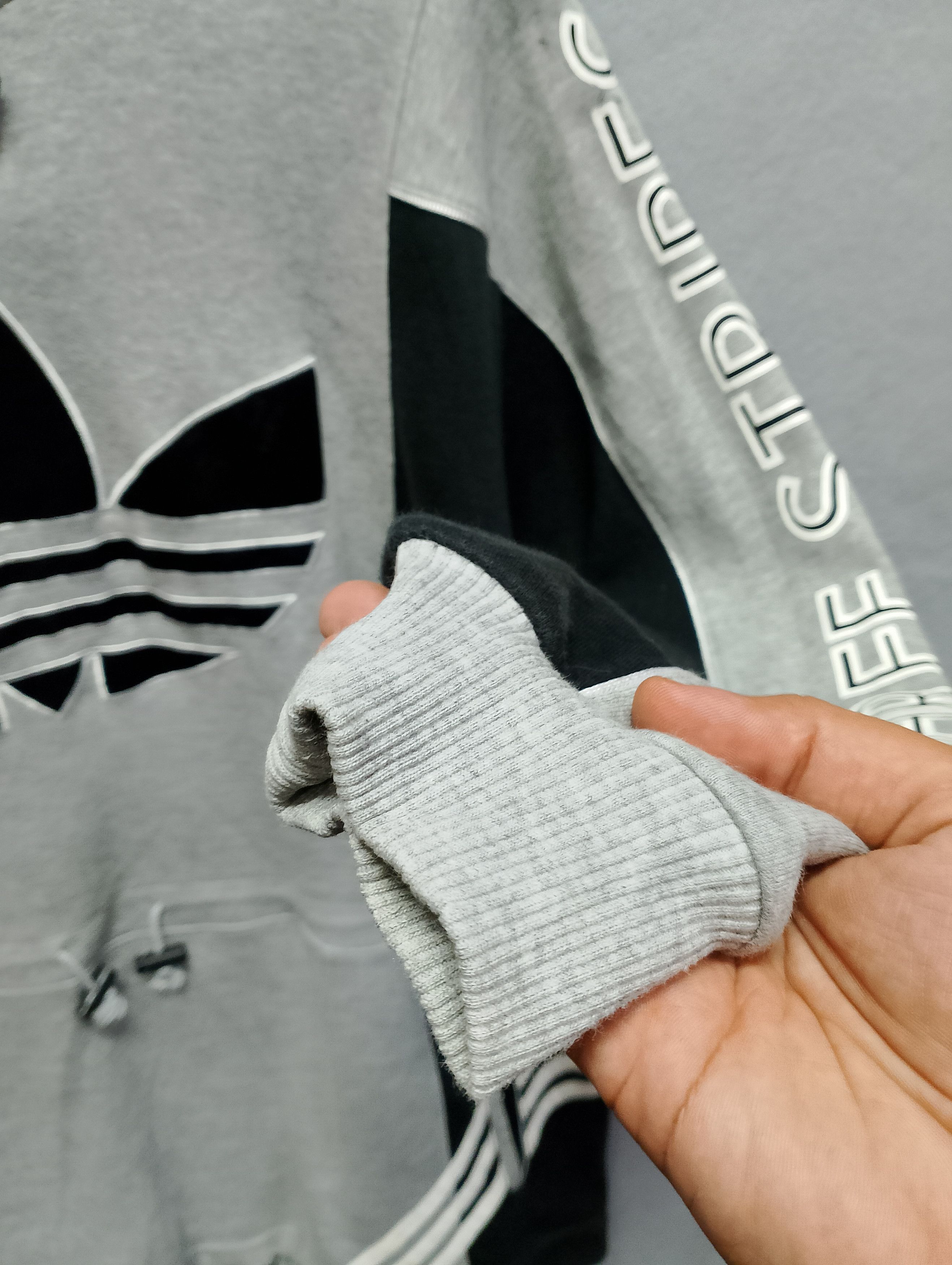 Adidas Vintage Adidas Trefoil Hoodie Made in Japan Size US L / EU 52-54 / 3 - 6 Thumbnail