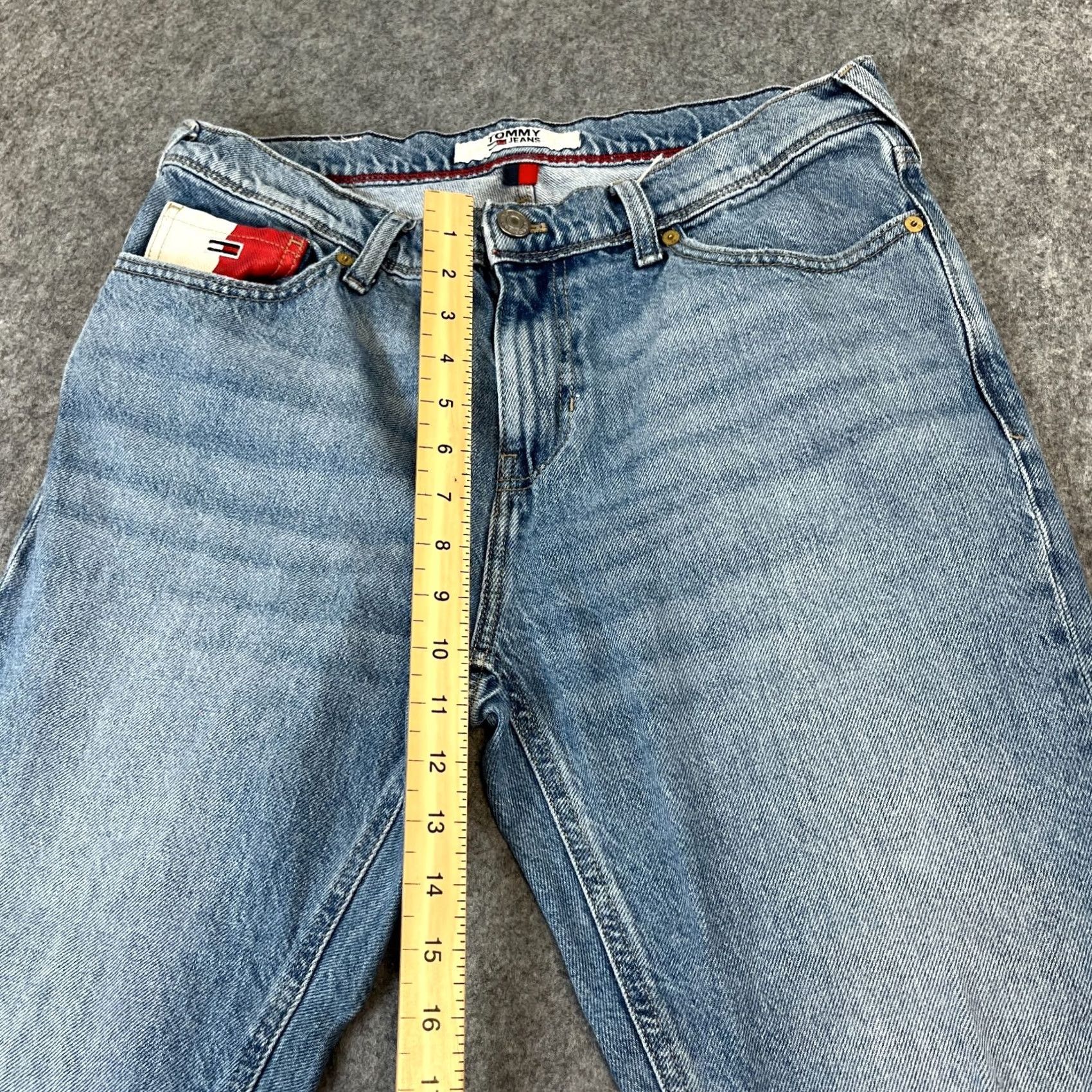 Tommy Hilfiger Tommy Hilfiger Mens Jeans Slim Scanton 34x30 Light Blue Distressed Denim 5-Pocket Shirt? (Note: Item was not labeled as Shirt; corrected below) Size US 34 / EU 50 - 6 Thumbnail