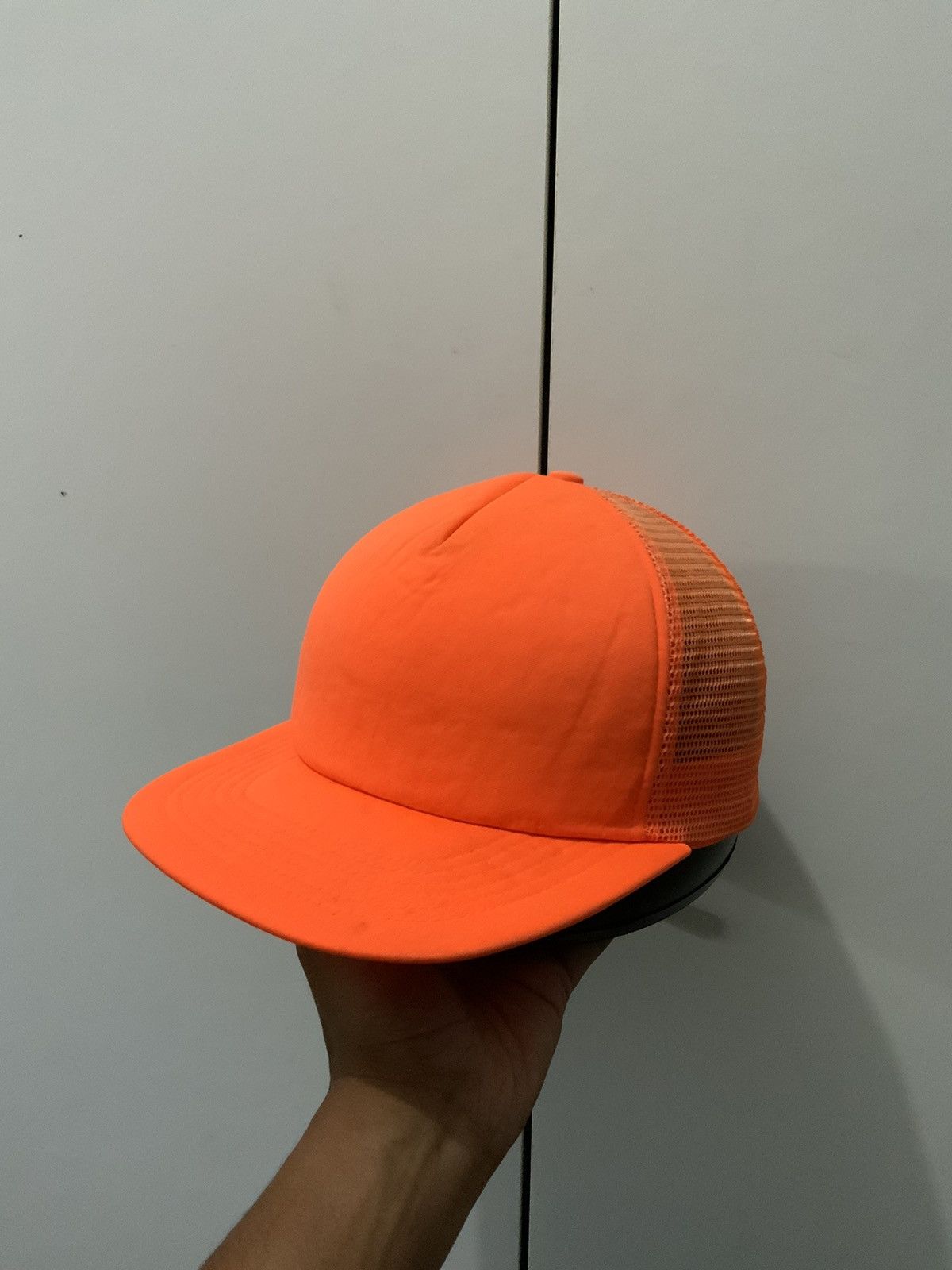 Vintage Vintage Orange Plain Fade Trucker Hat Cap Size ONE SIZE - 2 Thumbnail