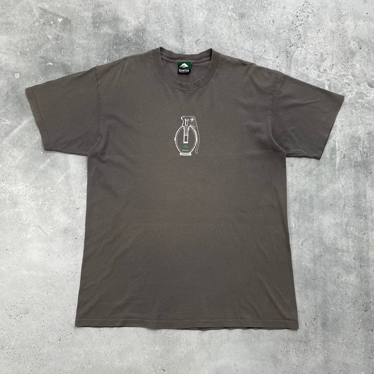Emerica × Vintage Vintage 2000s Emerica Skateboarding Grenade T Shirt Faded Size US XL / EU 56 / 4 - 1 Thumbnail