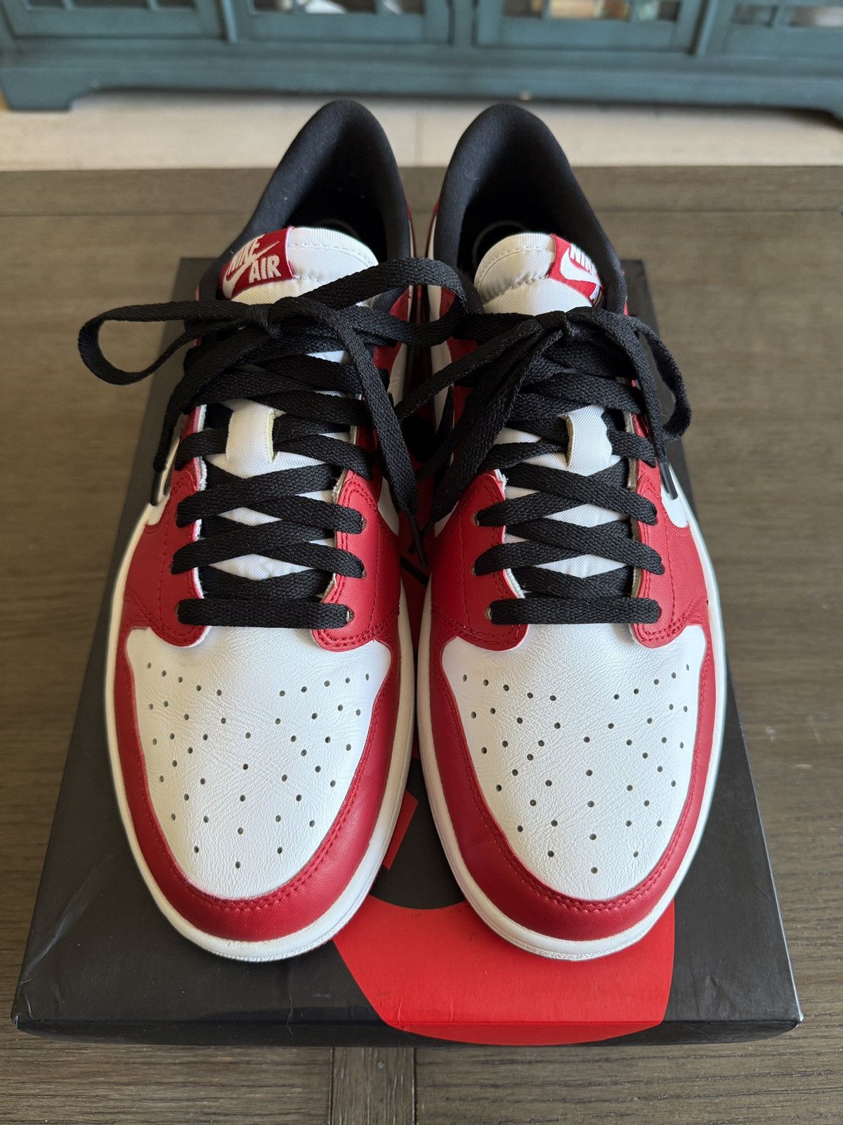 Jordan Brand 705329 600 Air Jordan 1 Retro Low OG 'Chicago' 2016 Size 11 Size US 11 / EU 44 - 2 Thumbnail