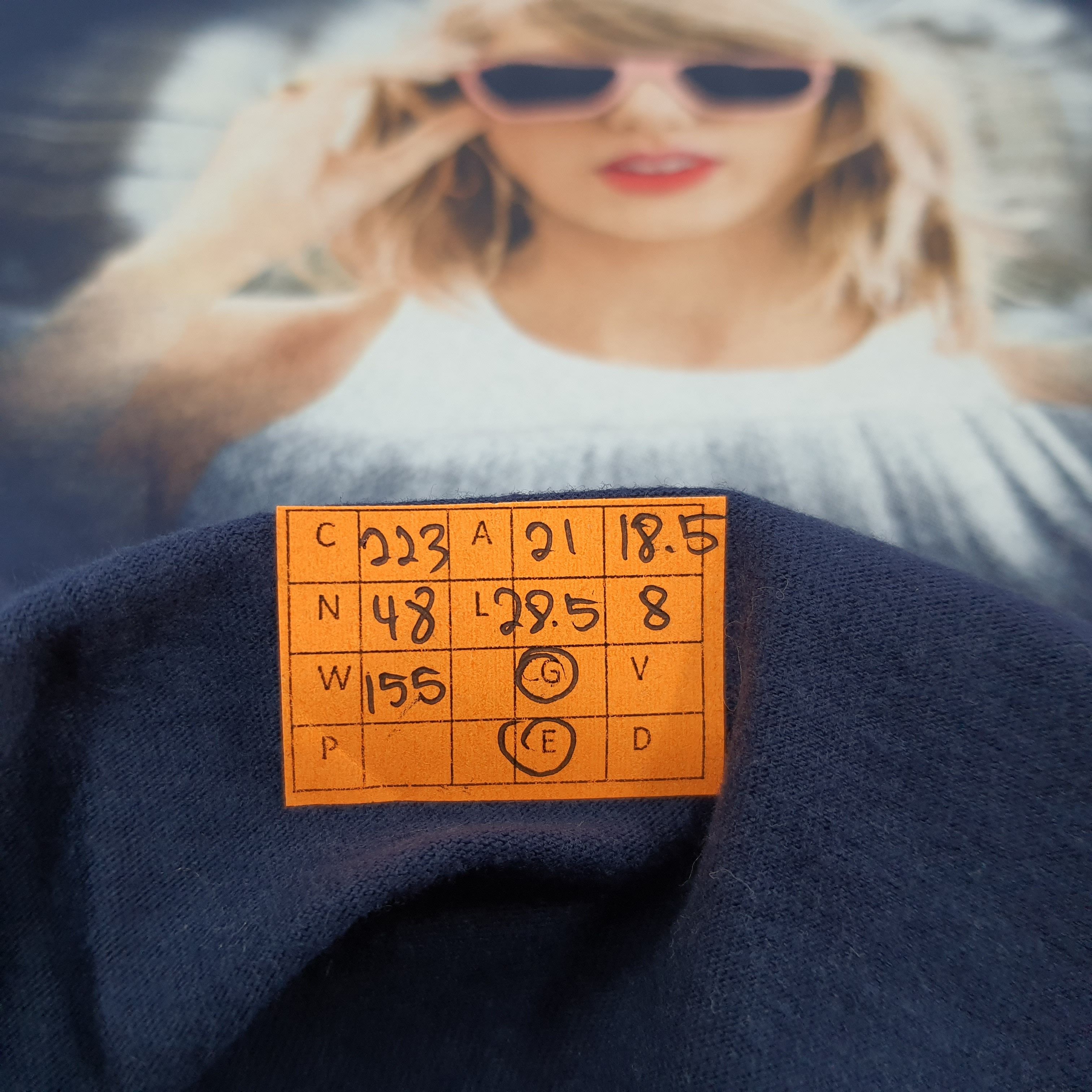 Band Tees Vintage Taylor Swift The 1989 World Tour Tees C223N84 Size US L / EU 52-54 / 3 - 8 Thumbnail
