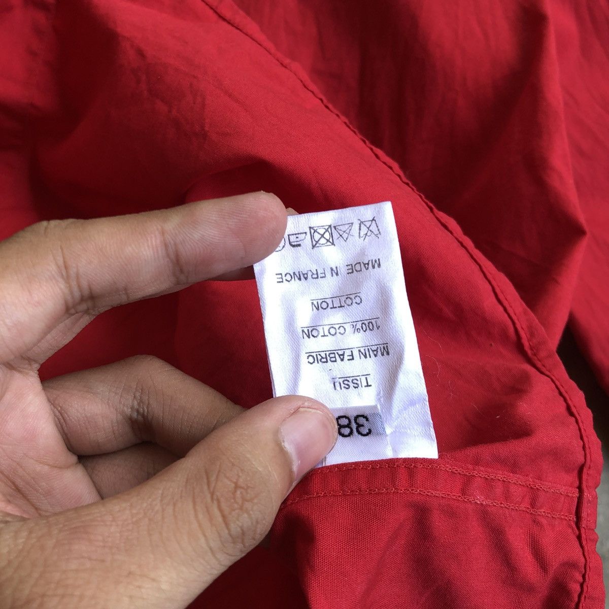 Balmain 🇫🇷 Balmain Paris Red Button Down “B” Patch Logo Luxury Size US M / EU 48-50 / 2 - 15 Thumbnail