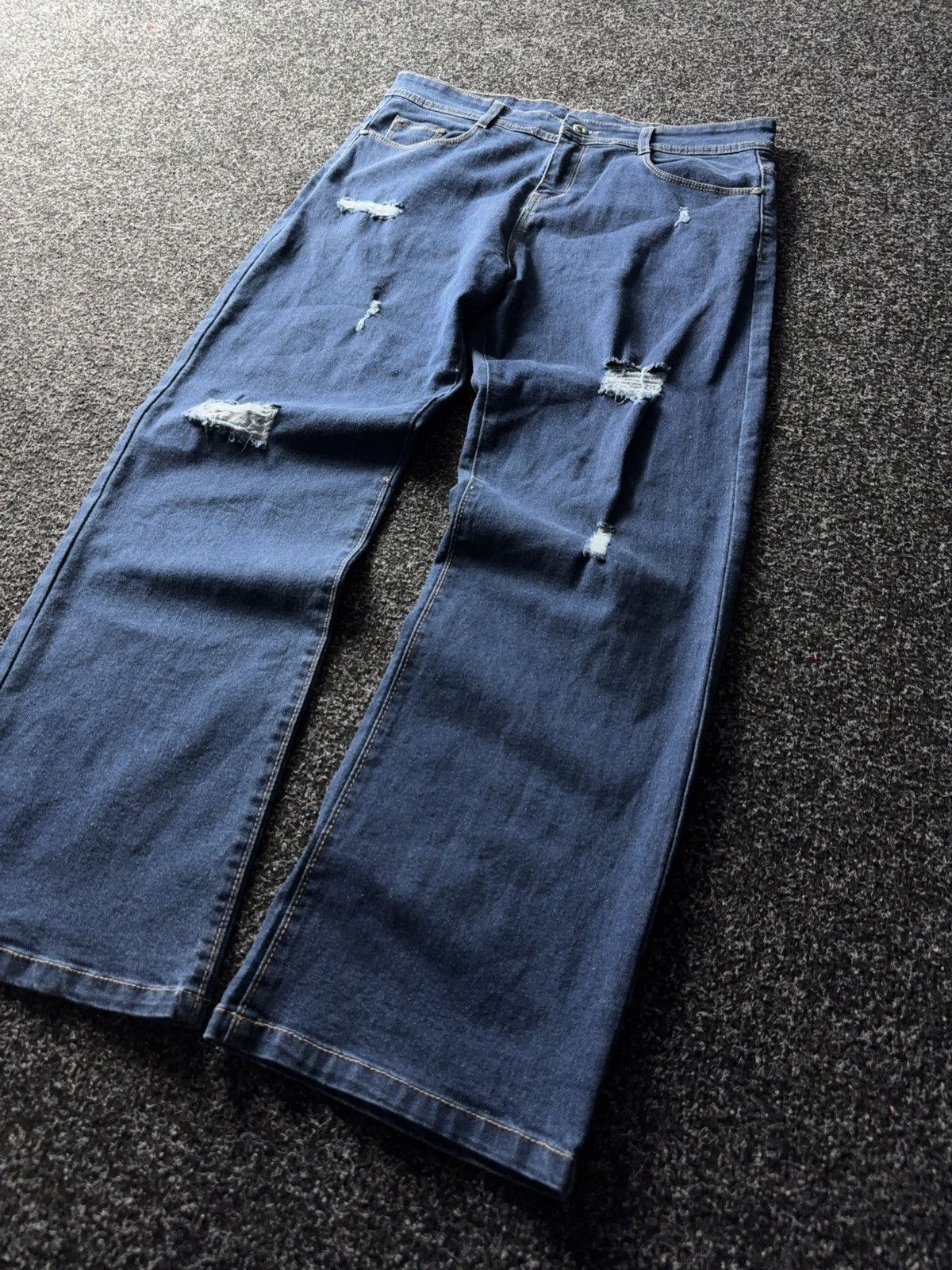 Dolce & Gabbana Designer Dolce & Gabbana Italy Distressed Straight Jeans Size 32" / US 10 / IT 46 - 3 Thumbnail