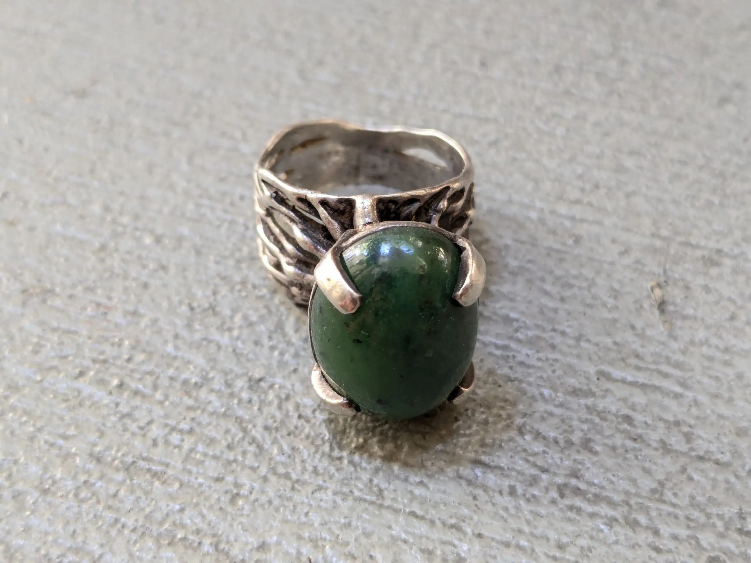 Jewelry Vintage Sterling Silver Ring Green Jade Brutalist Modern Size ONE SIZE - 6 Thumbnail