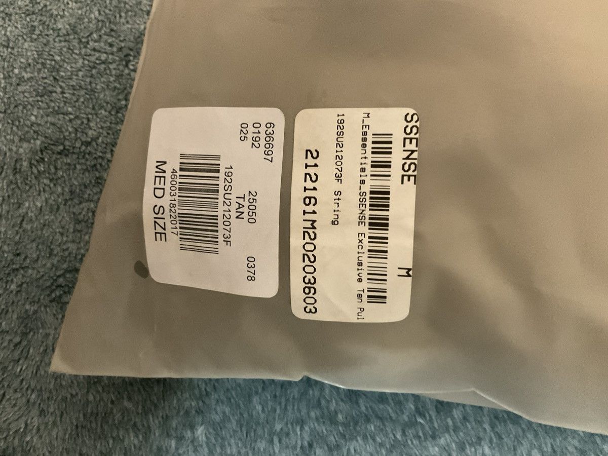Fear of God Fear of God Essentials Hoodie FW21 String/Tan - Size M Size US M / EU 48-50 / 2 - 3 Thumbnail
