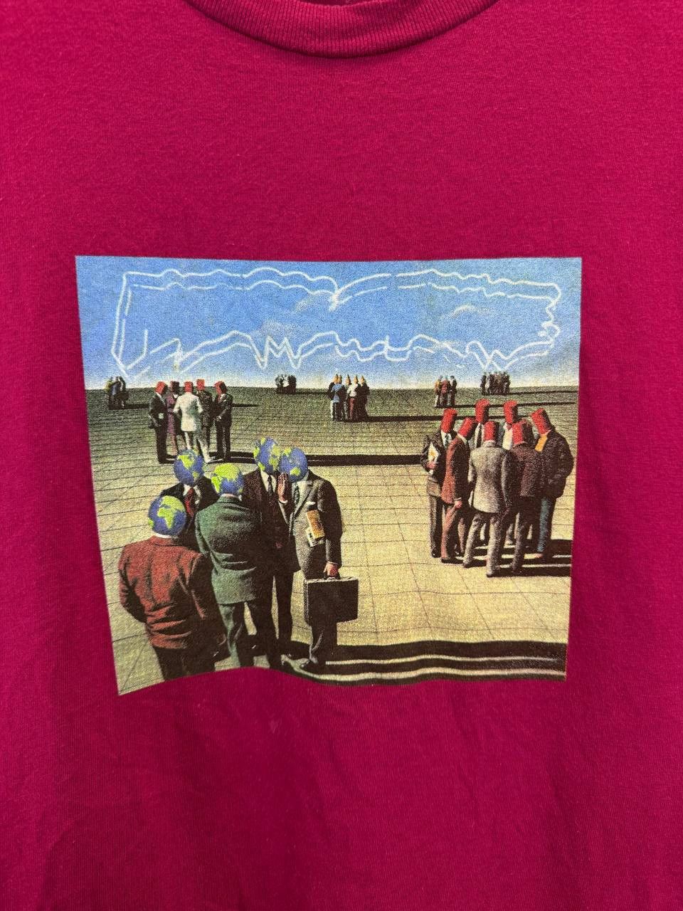 Fucking Awesome Fucking Awesome center logo streetwear tee Size US L / EU 52-54 / 3 - 3 Thumbnail
