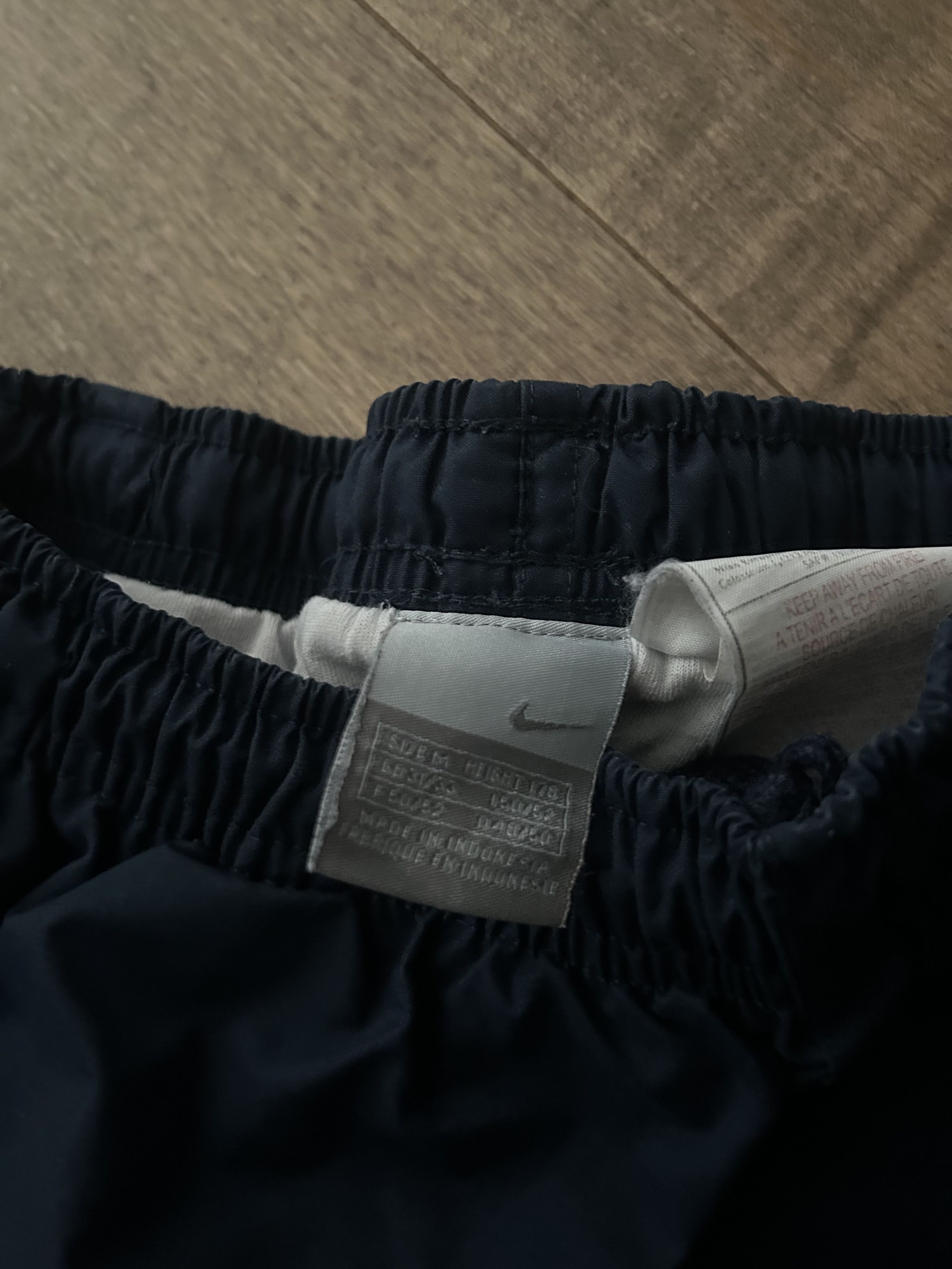 Nike Vintage Nike Navy Blue Track Pants Size US 32 / EU 48 - 3 Thumbnail