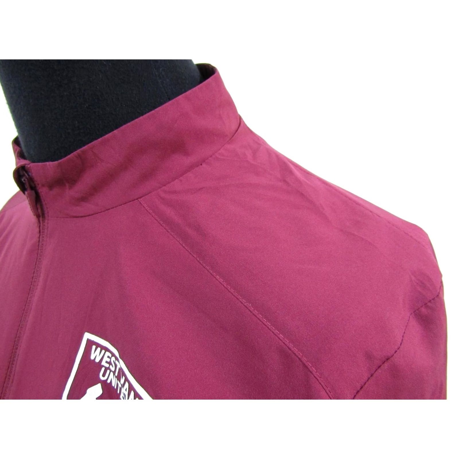 Umbro Umbro Mens Lightweight Jacket Jacket 42/44 Chest L MAROON 42/44 | UK L Mens Umbro West Hand United Lightweight Jacket Size US L / EU 52-54 / 3 - 6 Thumbnail