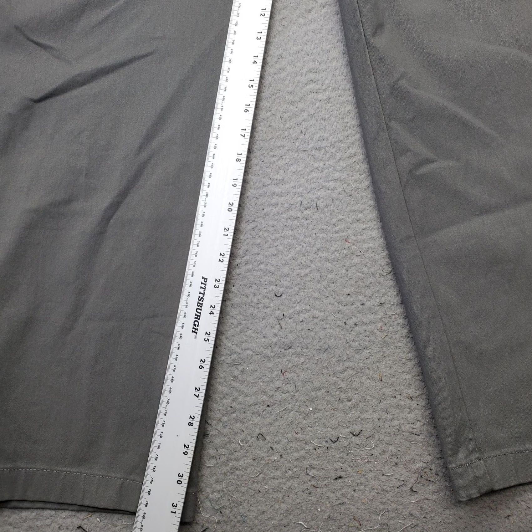Izod IZOD Pants Mens 50x32 Gray Performance Stretch Non-Iron Flat Front Straight Leg Shirt Size US 34 / EU 50 - 4 Thumbnail