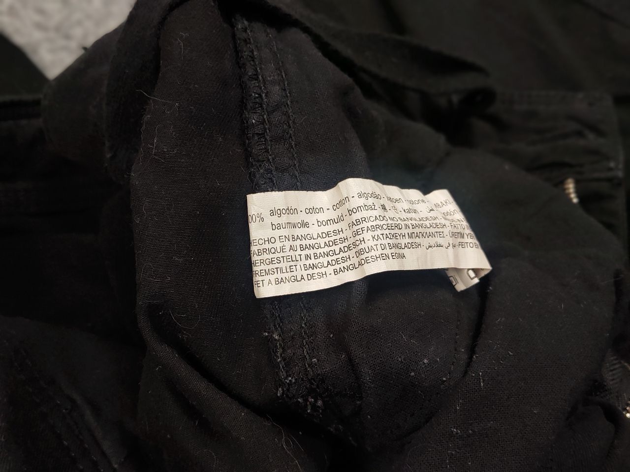 Japanese Brand Vintage Japanese Black Baggy Cargo Trouser Pants Y2K Style Size US 30 / EU 46 - 14 Thumbnail