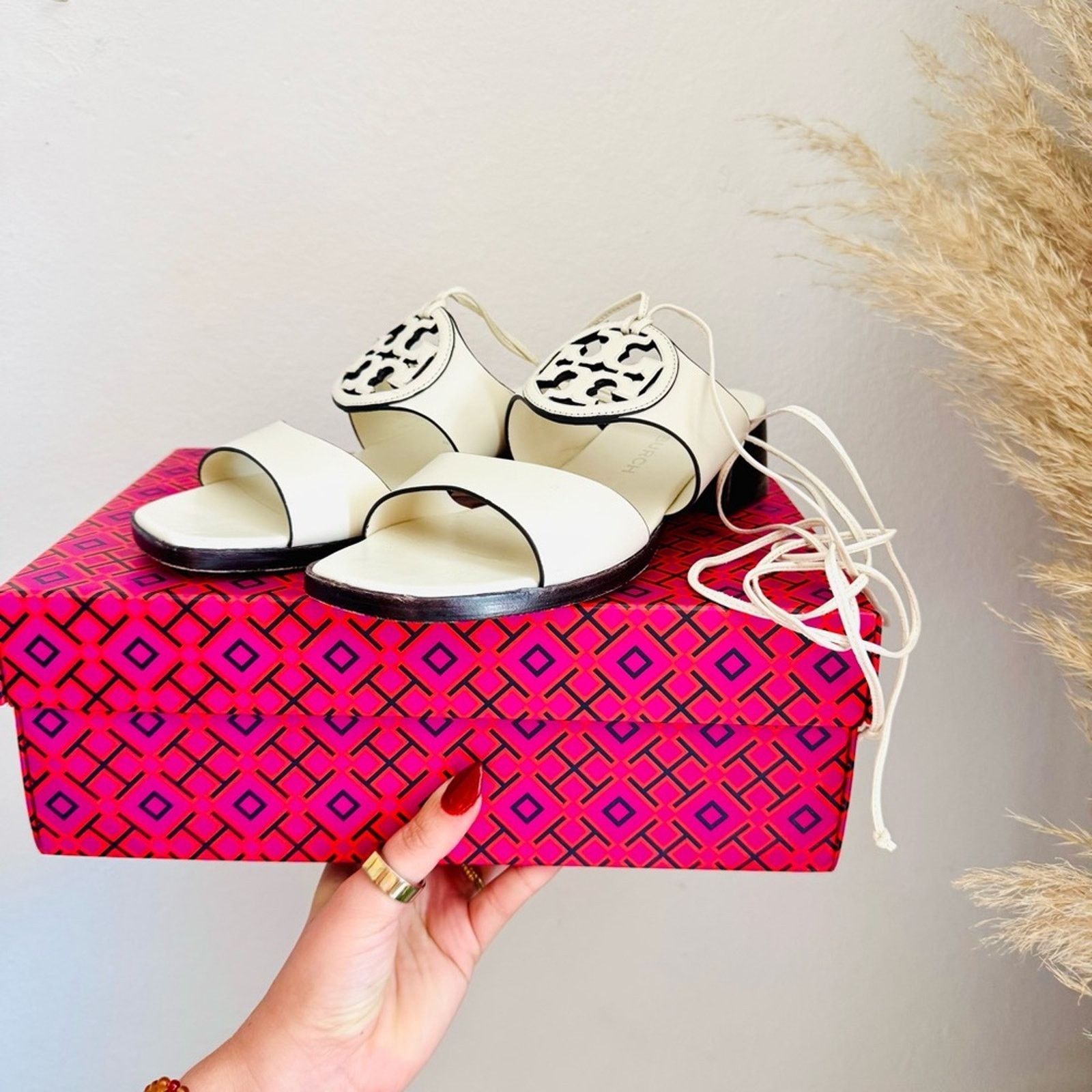 Tory Burch TORY BURCH White Lace Up Leather Block Heel $425 Sandals 7 Size US 7 / IT 37 - 16 Thumbnail