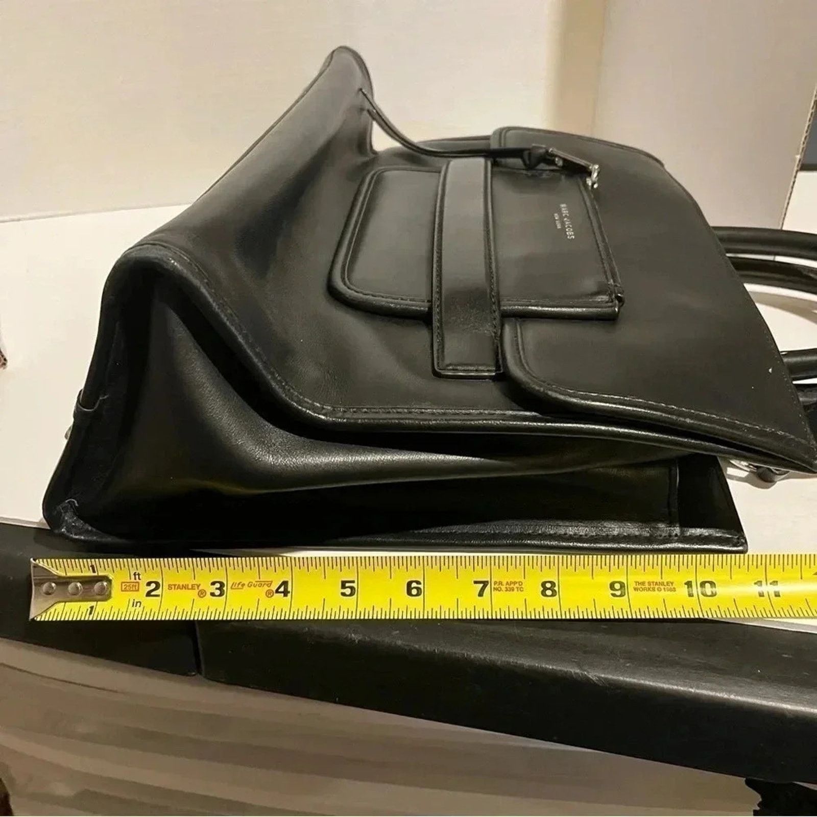 Marc Jacobs Marc Jacobs Madison Medium Black Leather Crossbody Bag Size ONE SIZE - 6 Thumbnail