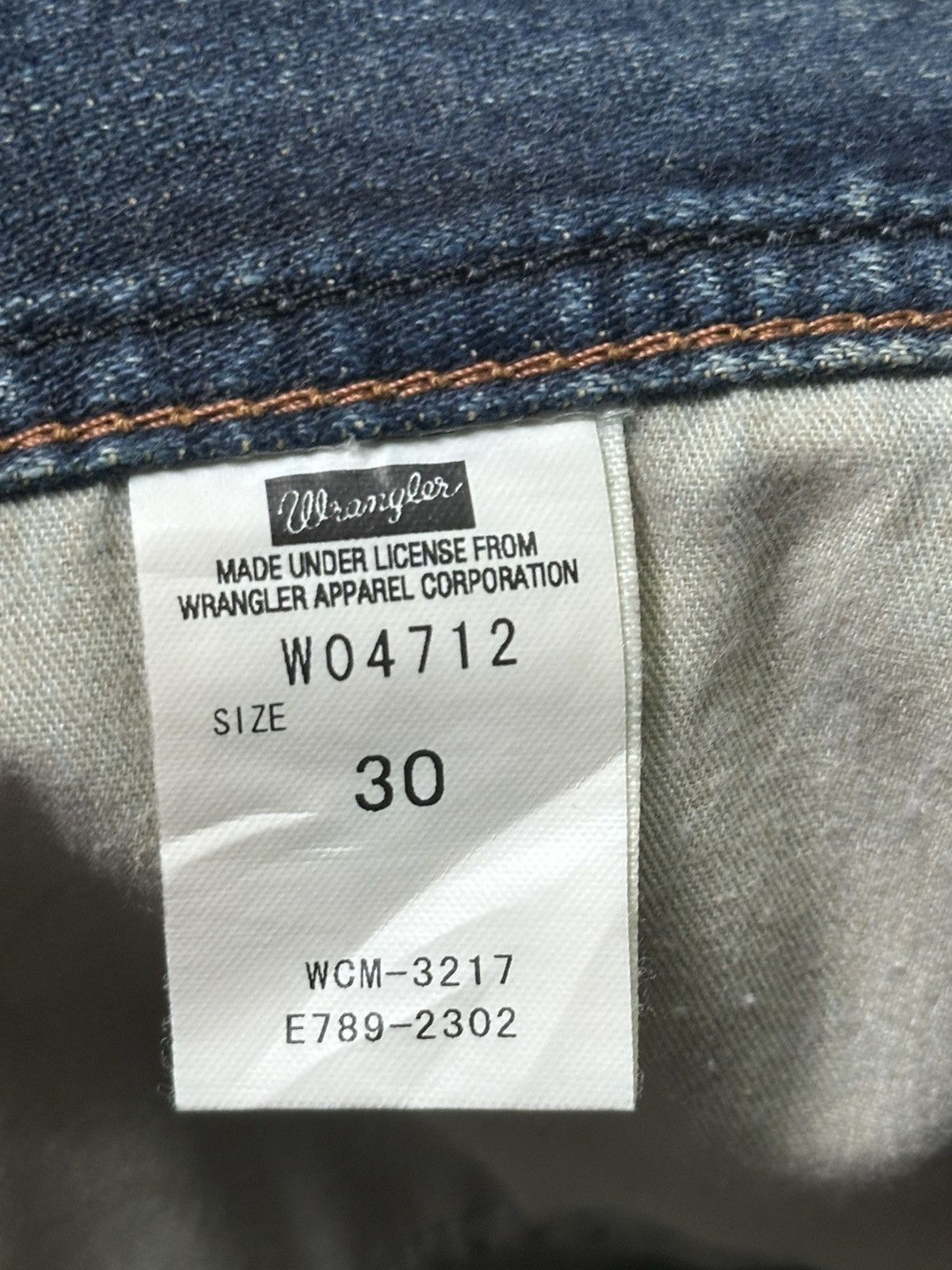 Wrangler Wrangler Vintage Rare Drop Design With Flare and Faded Wash Size US 31 - 11 Thumbnail