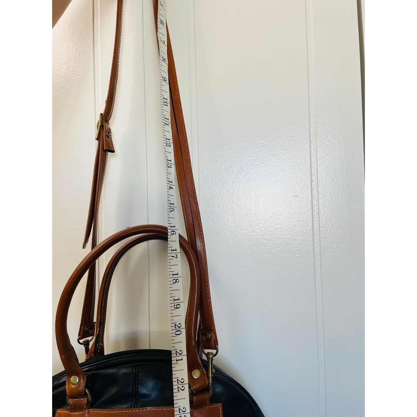Other Vintage Carpezio Genuine Leather Black & Brown Y2K Purse Size ONE SIZE - 10 Thumbnail