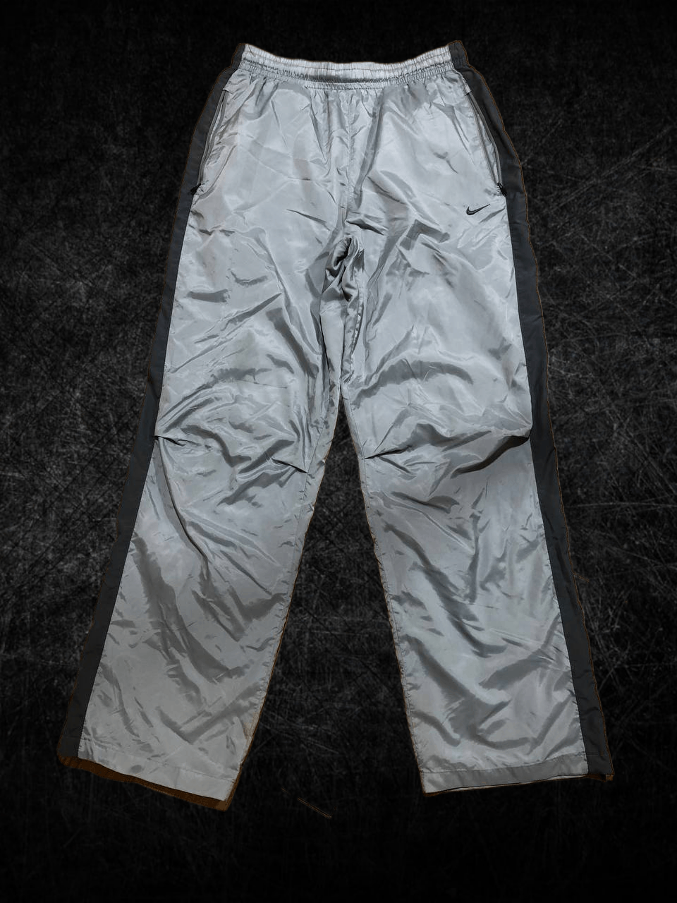Nike Nike vintage grey nylon track pants small logo drill Y2K Size US 32 / EU 48 - 1 Thumbnail