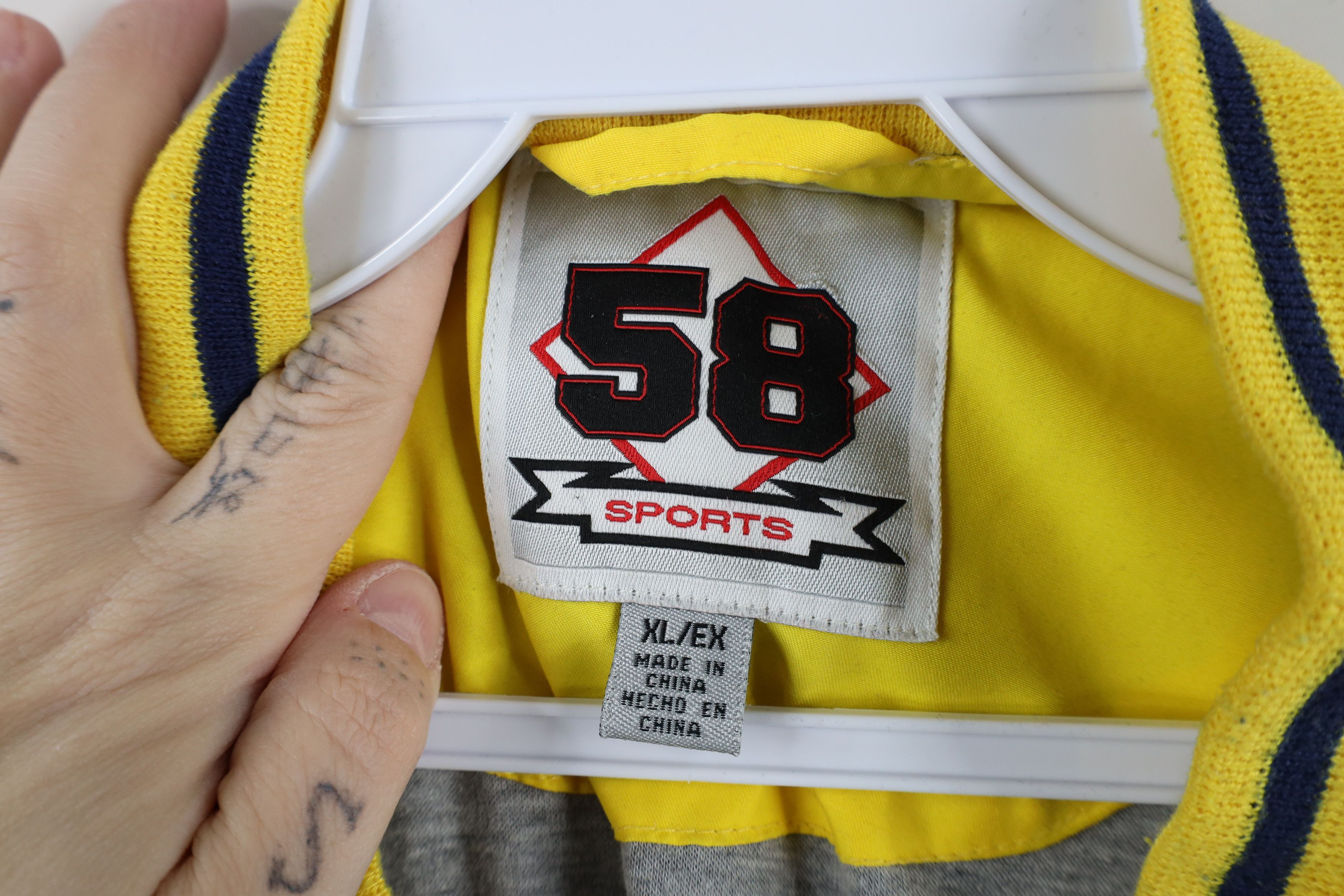 Vintage Vintage 90s University of Michigan Windbreaker Jacket Size US XL / EU 56 / 4 - 9 Thumbnail