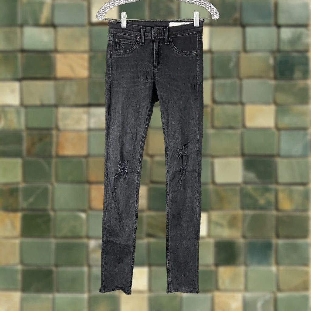 Rag & Bone Rag & Bone Jean Legging Black Distressed Skinny Women’s 26 - Women Jeans 26 Black Skinny Distressed Rag & Bone Size 26" / US 2 / IT 38 - 1 Thumbnail