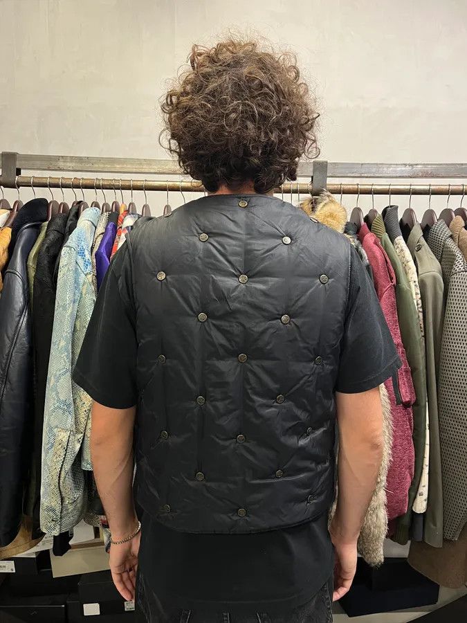 Moschino 1990s Moschino Black Studded Puffer Vest Size US S / EU 44-46 / 1 - 3 Thumbnail