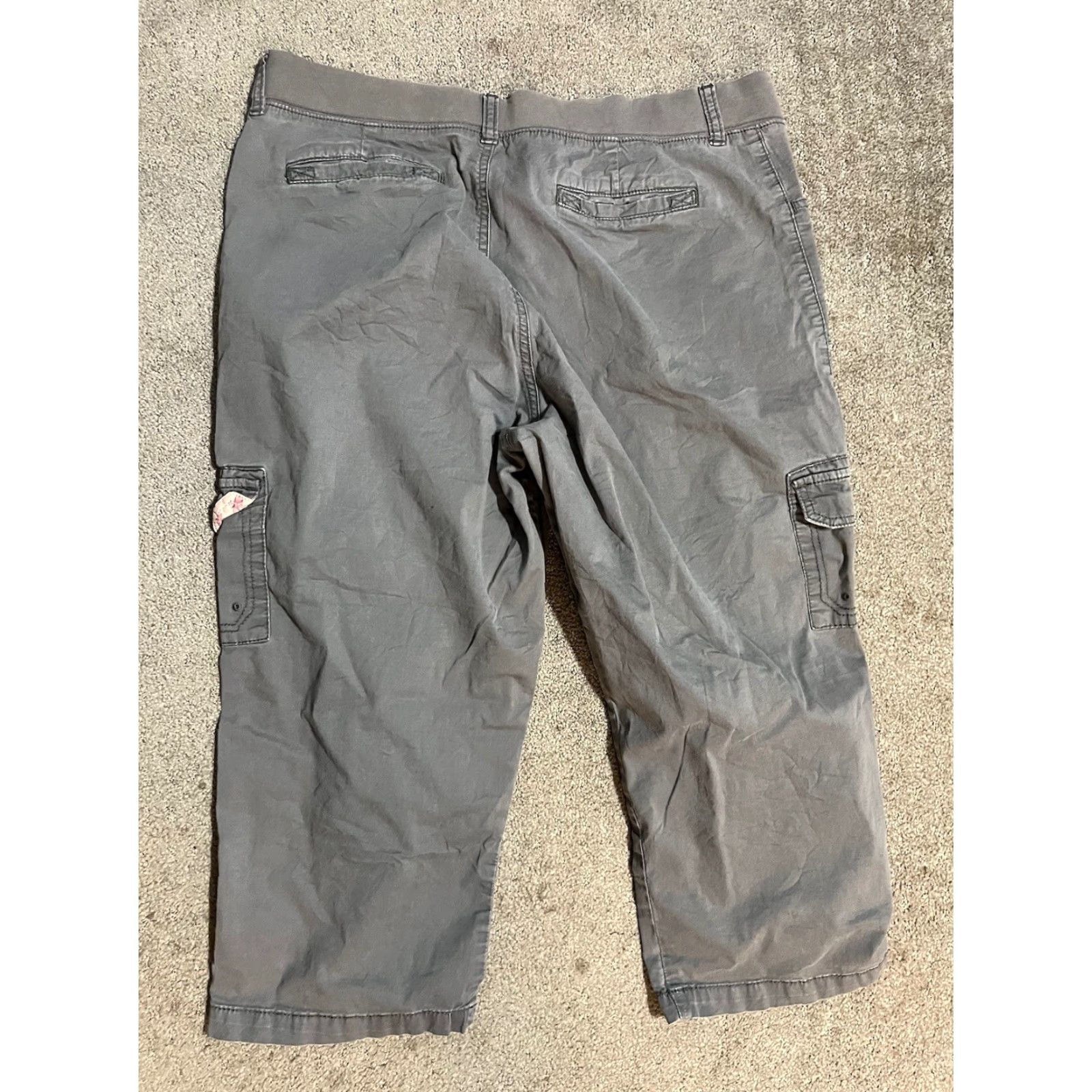 Lee Lee Pants Womens Size 18 Medium Gray Capri Relaxed Fit Drawstring Stretch Size 40" / US 18 - 3 Thumbnail
