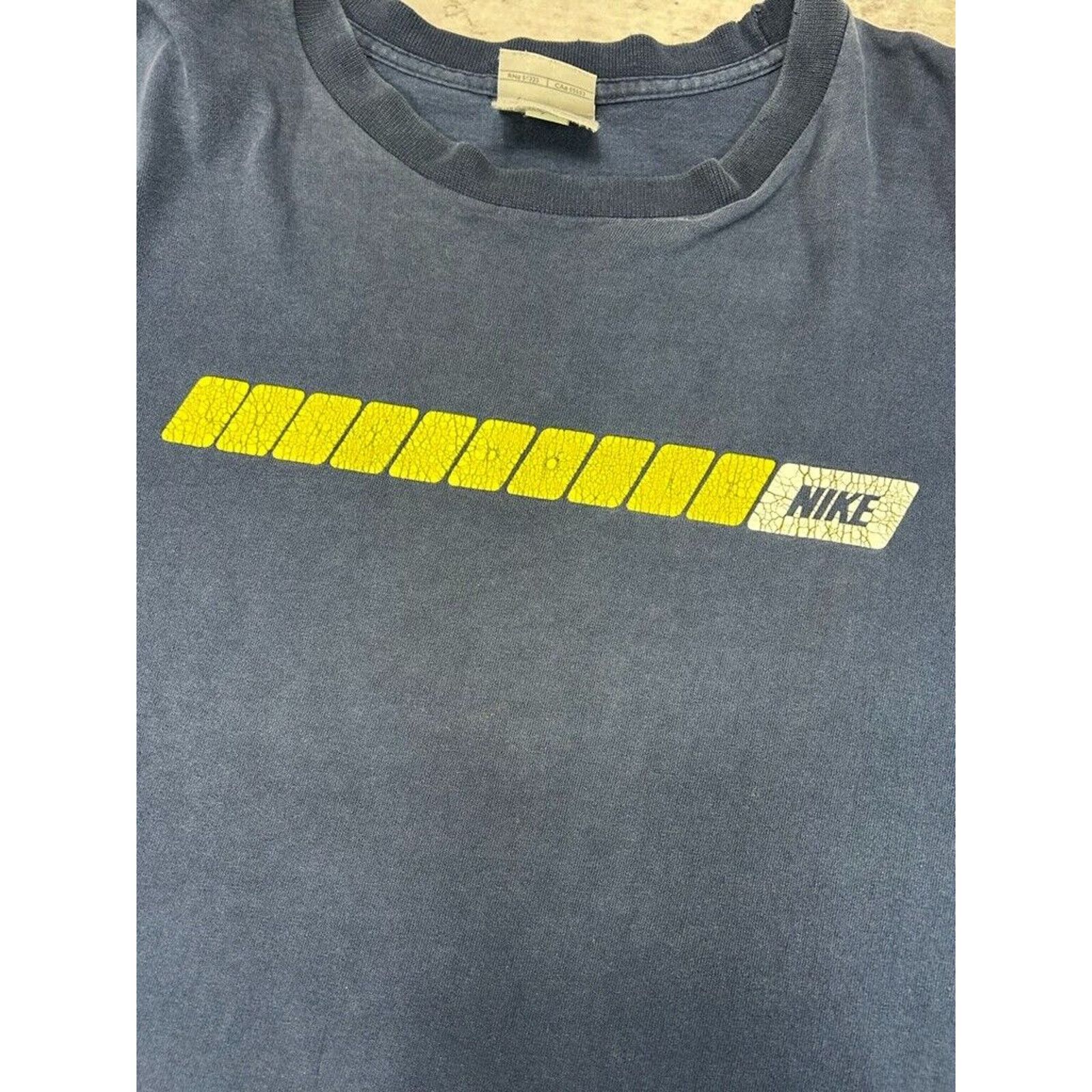 Nike Vintage Y2K Nike Just Do It Graphic Long Sleeve T-Shirt XL Size US XL / EU 56 / 4 - 7 Thumbnail