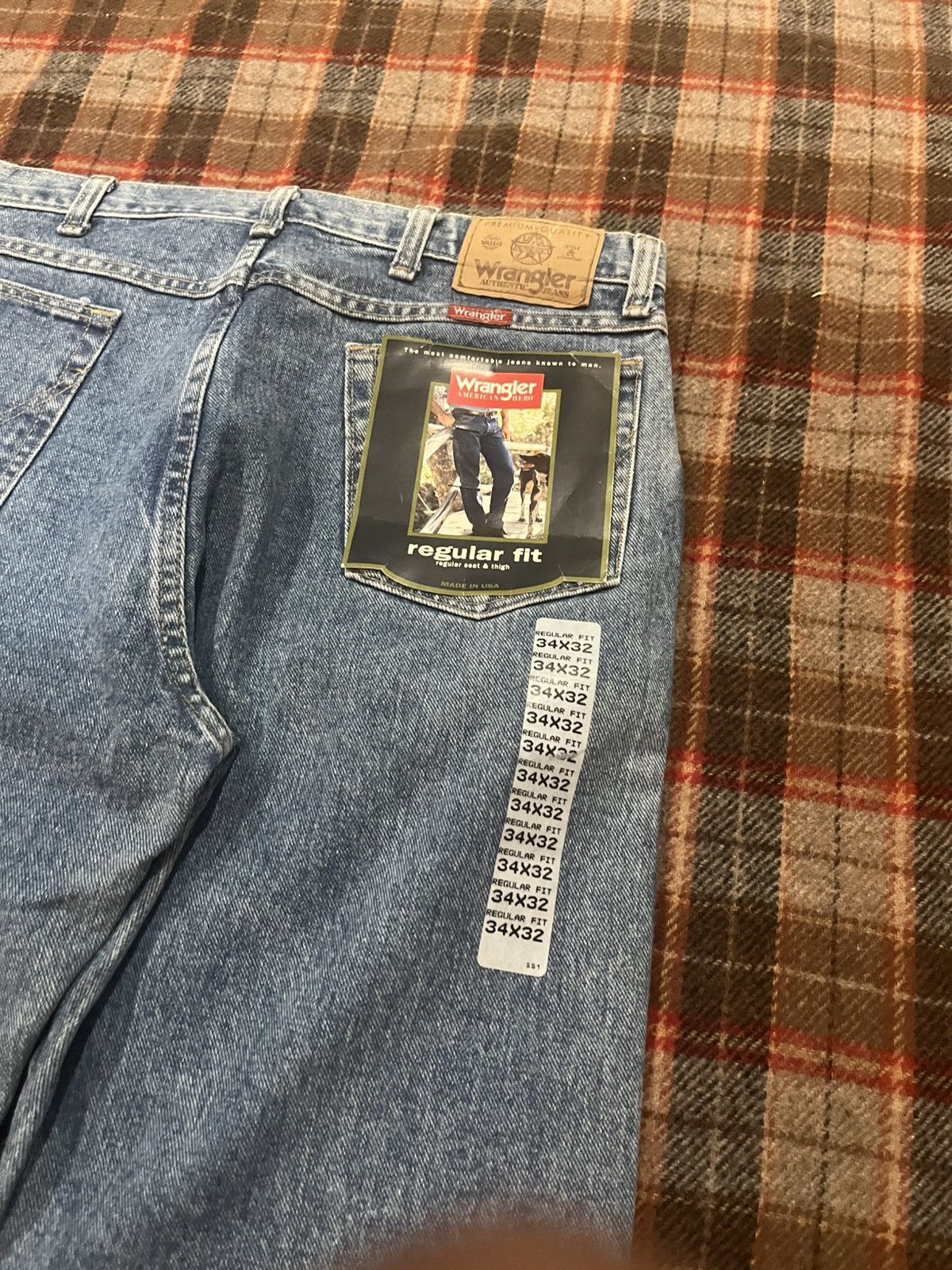 Levi's × Vintage × Wrangler Vintage 90’s made in USA Deadstock Wrangler Relaxed fit jean Size US 33 - 7 Thumbnail