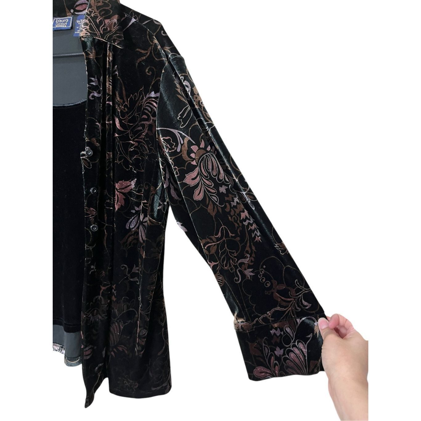Other LAURA SCOTT Women's Velvet Blouse Floral Multicolor Size 16- Size XXL / US 16-18 / IT 52-54 - 6 Thumbnail