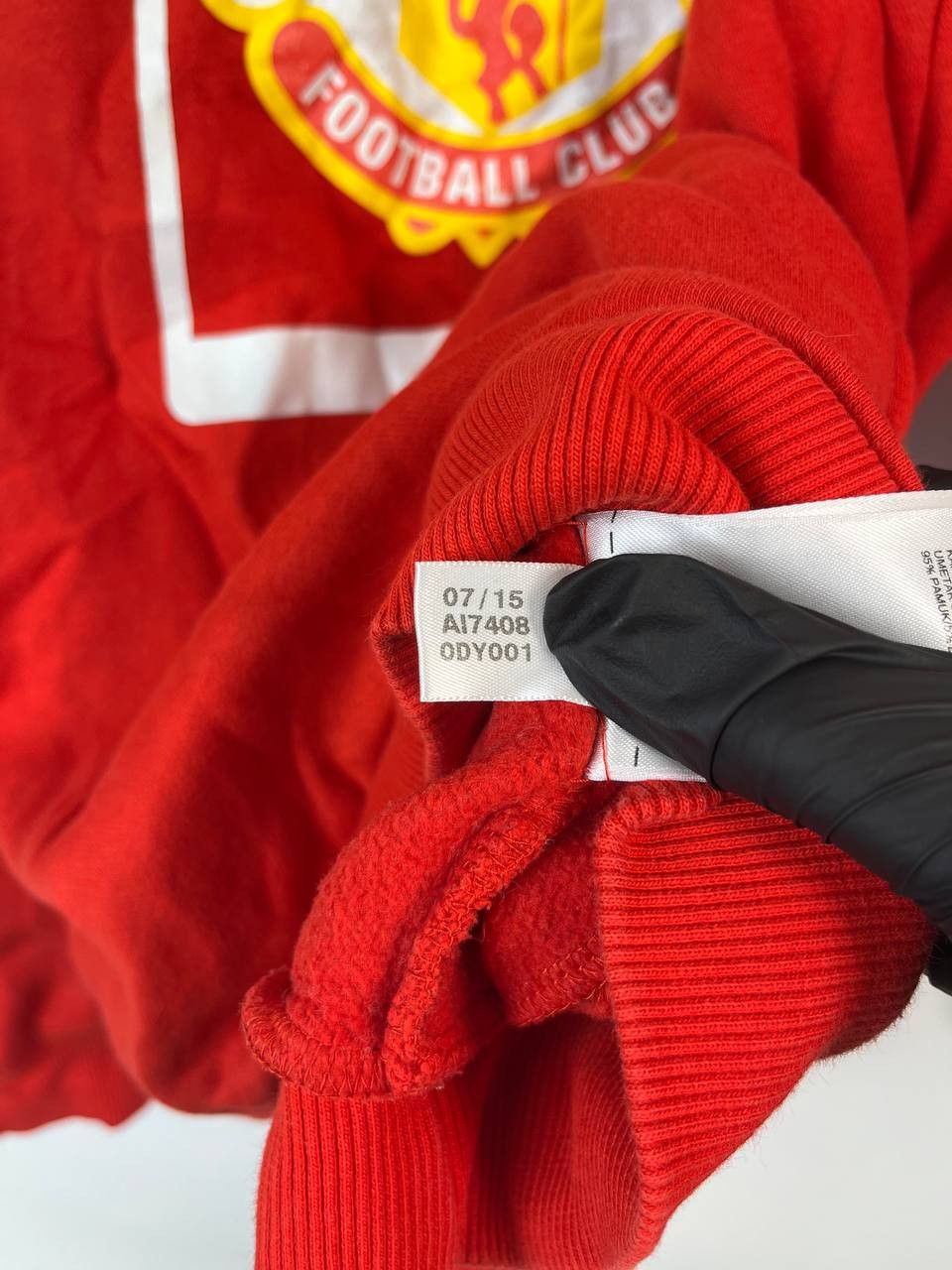 Adidas MANCHESTER UNITED FOOTBALL HOODED JACKET ADIDAS Sz M Size US M / EU 48-50 / 2 - 4 Thumbnail
