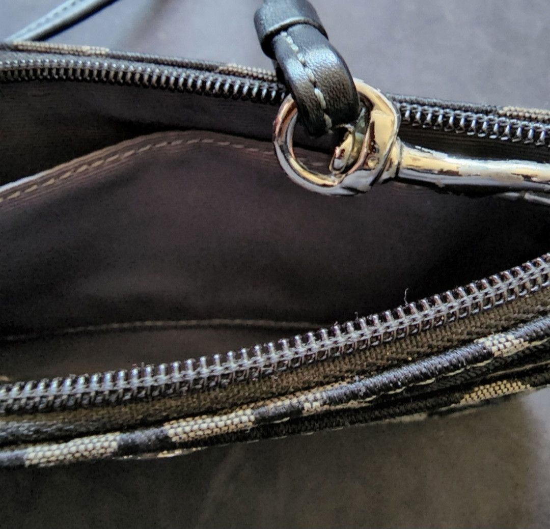 Coach Coach Black Gray Signature C Silver Medallion Wristlet Size ONE SIZE - 3 Thumbnail